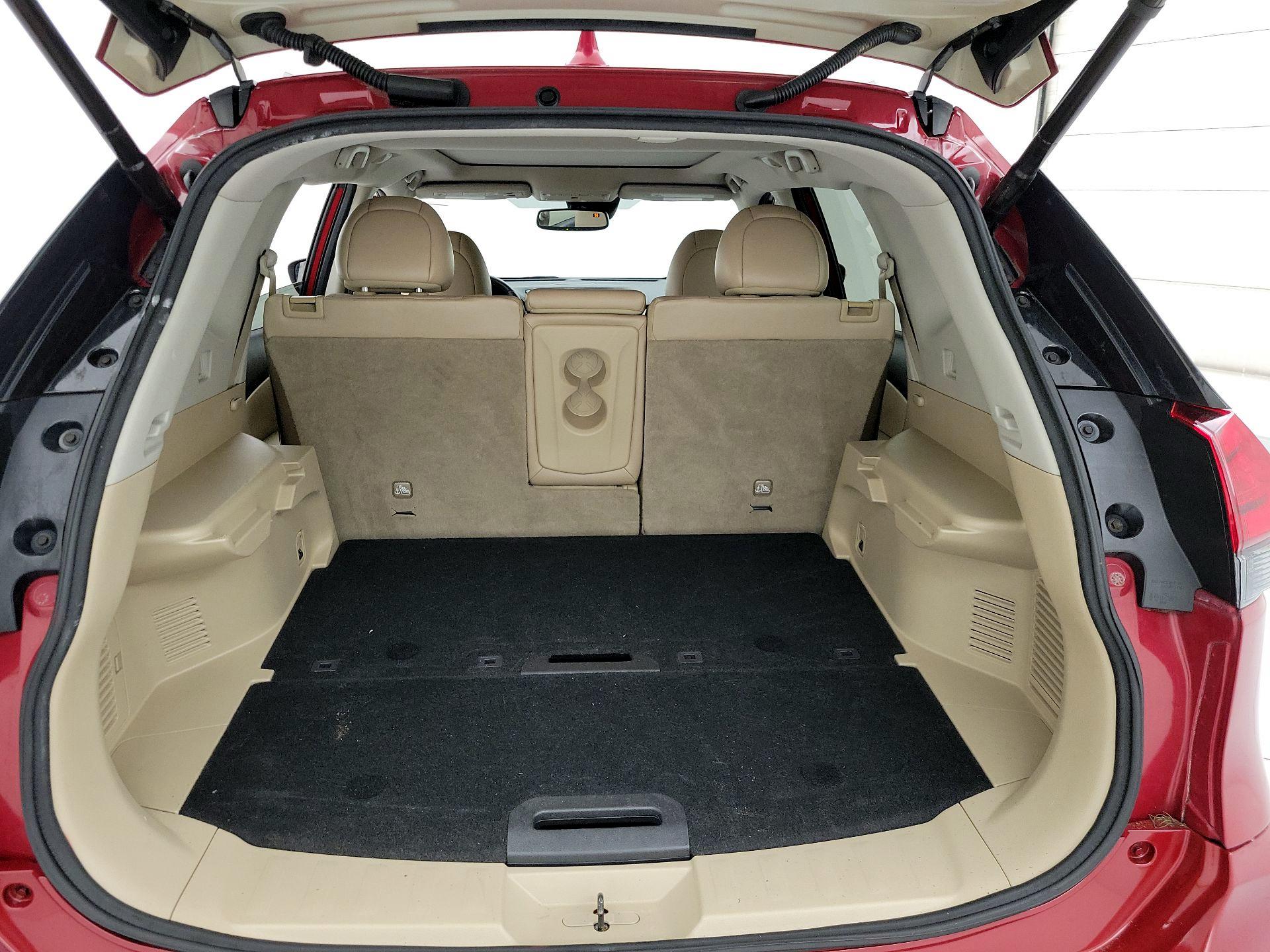 Thumbnail: 2017 Nissan Rogue - 20