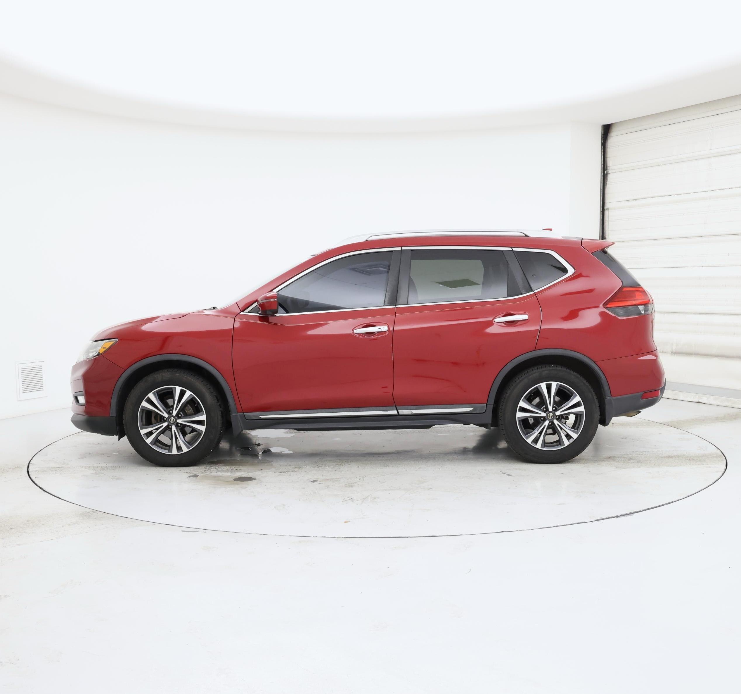 Thumbnail: 2017 Nissan Rogue - 3