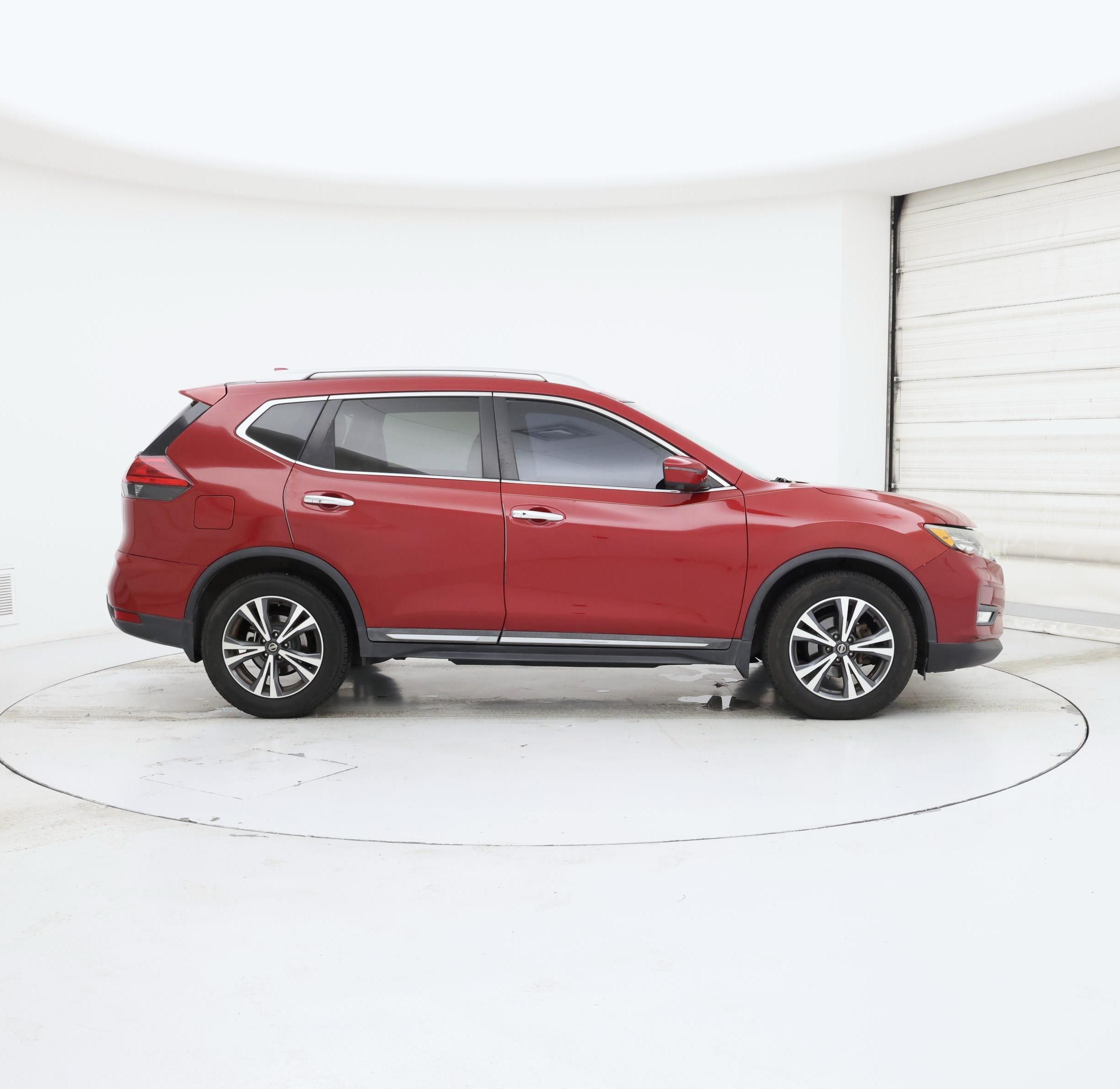 Thumbnail: 2017 Nissan Rogue - 7