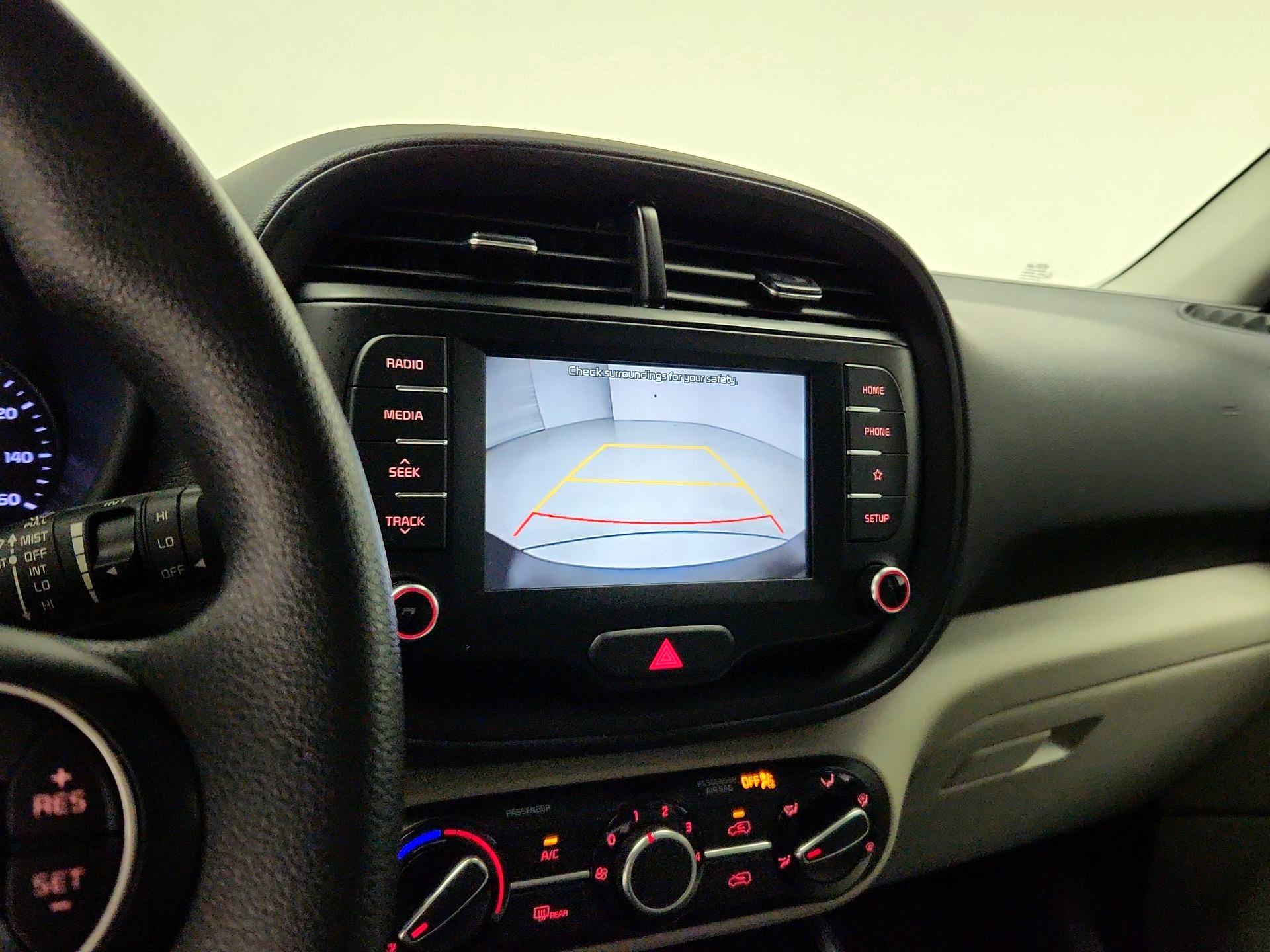 Thumbnail: 2020 Kia Soul - 14