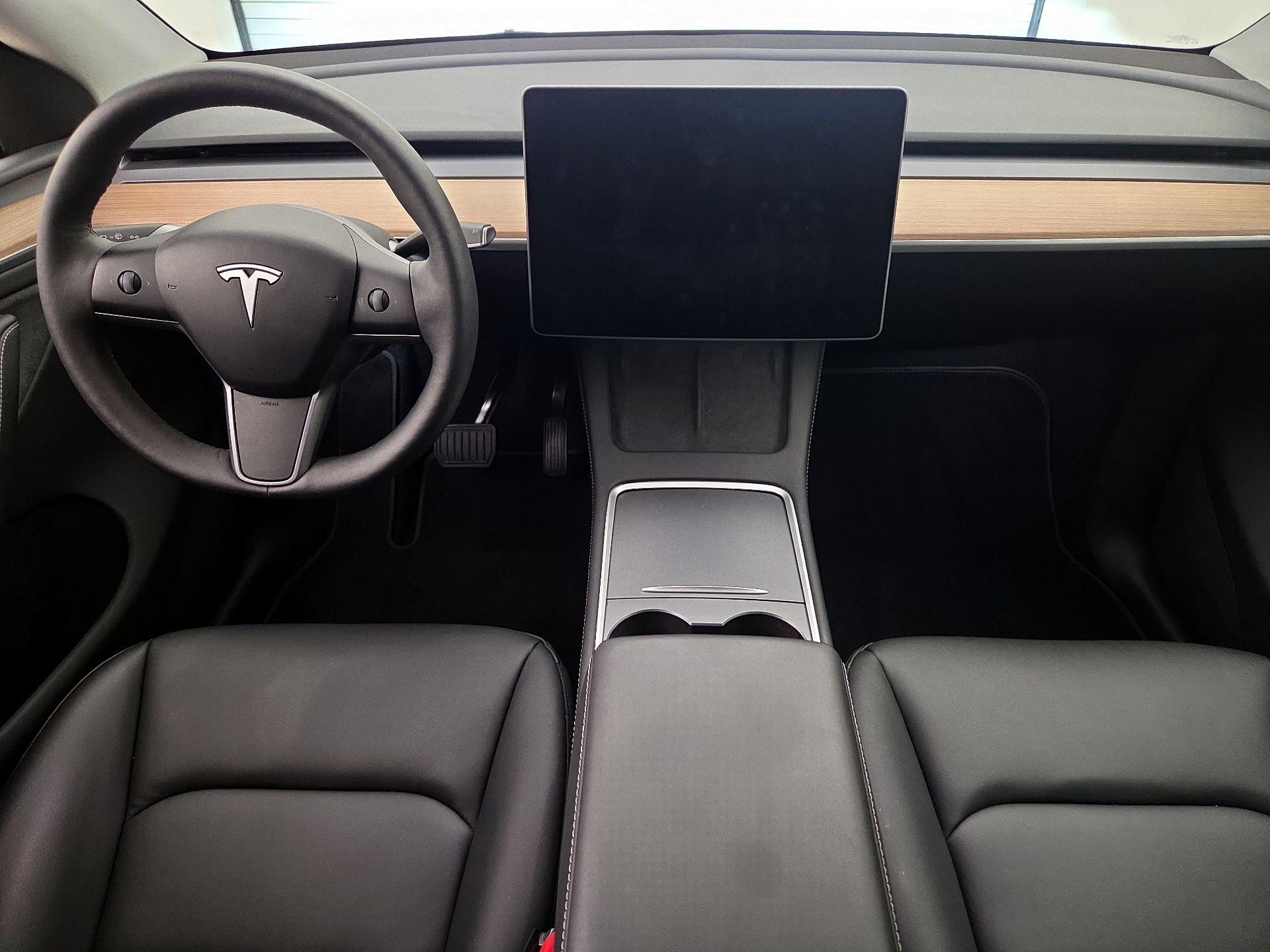Thumbnail: 2024 Tesla Model Y - 9