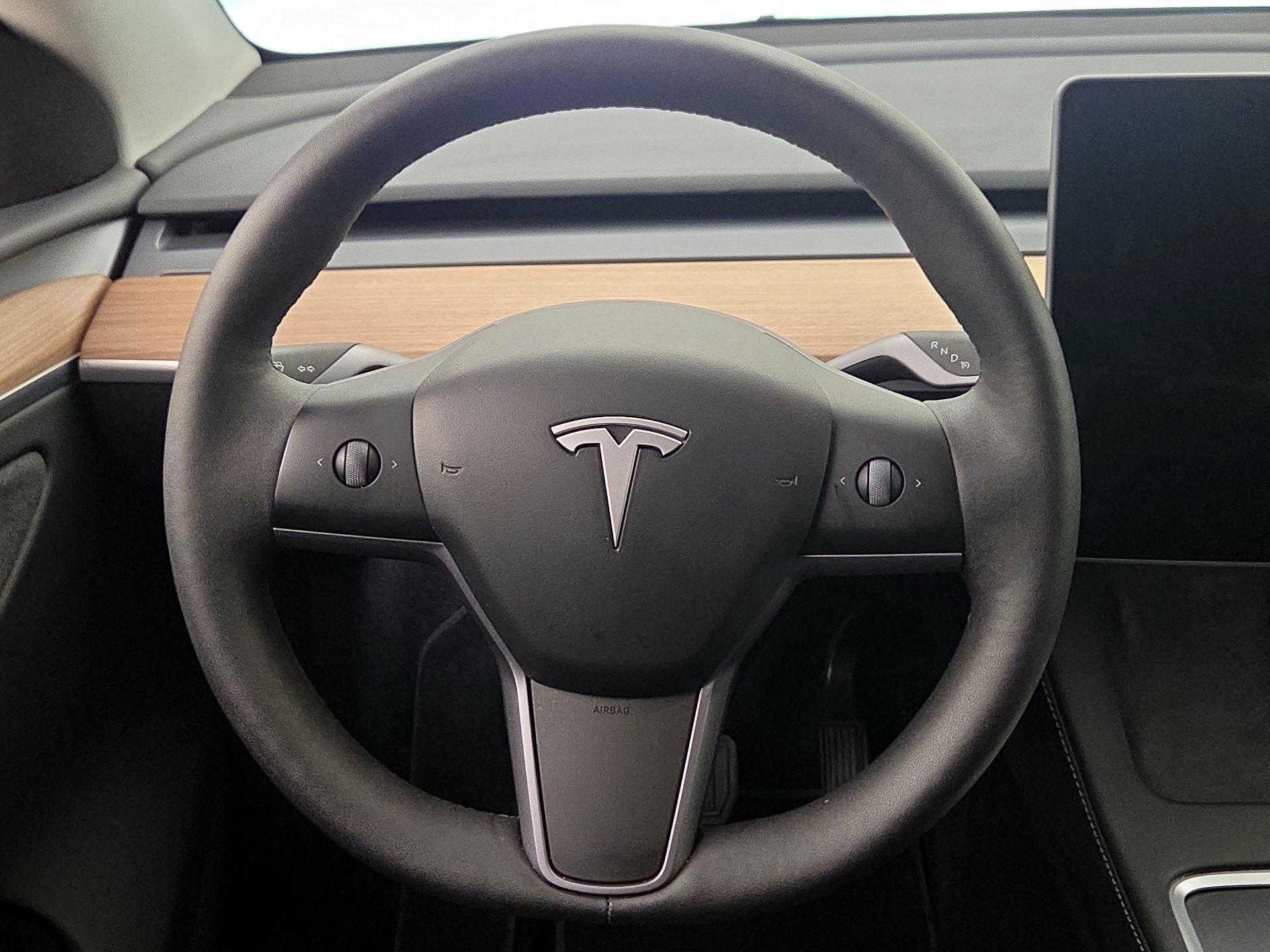 Thumbnail: 2024 Tesla Model Y - 10