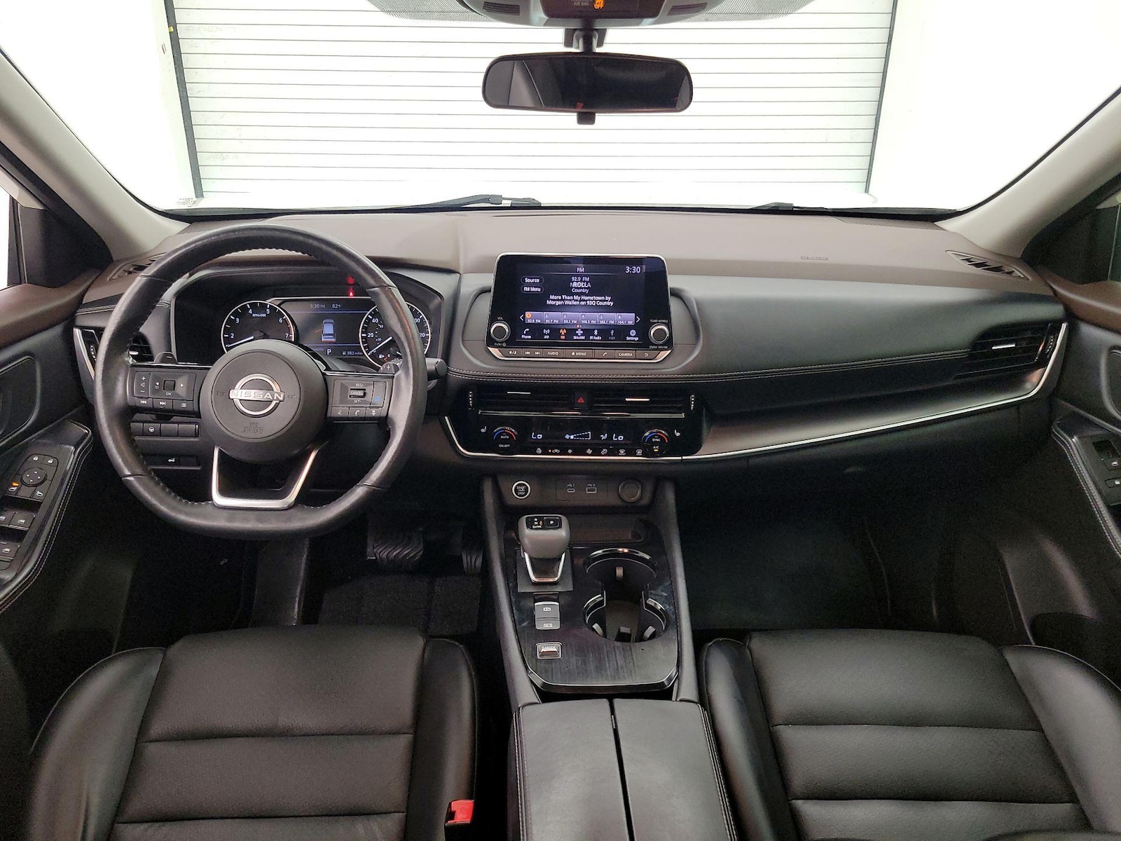 2022 Nissan Rogue SV - Photo 10