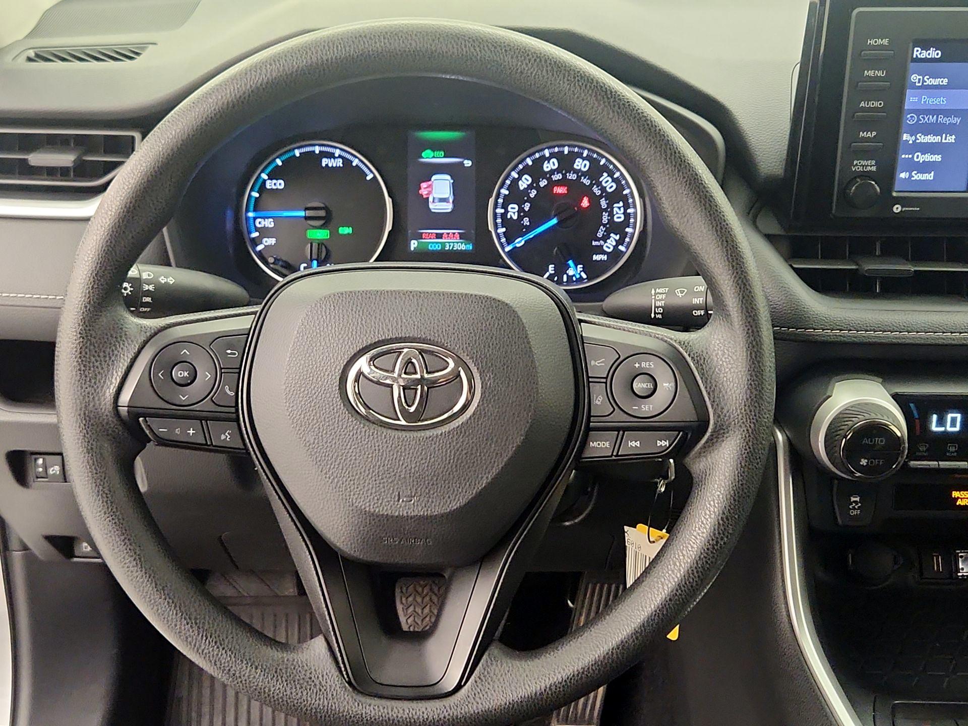 Thumbnail: 2022 Toyota RAV4 - 10