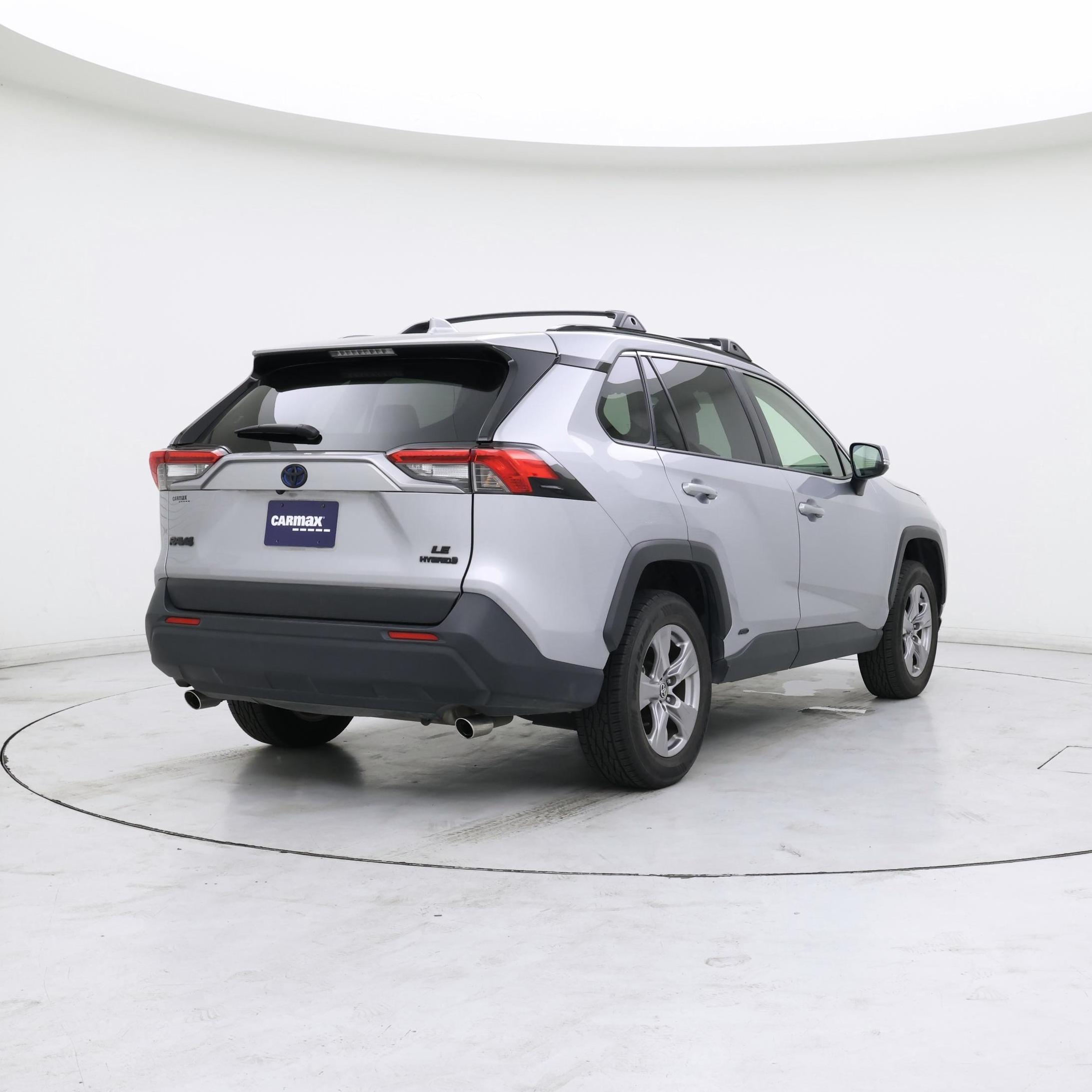 Thumbnail: 2022 Toyota RAV4 - 8