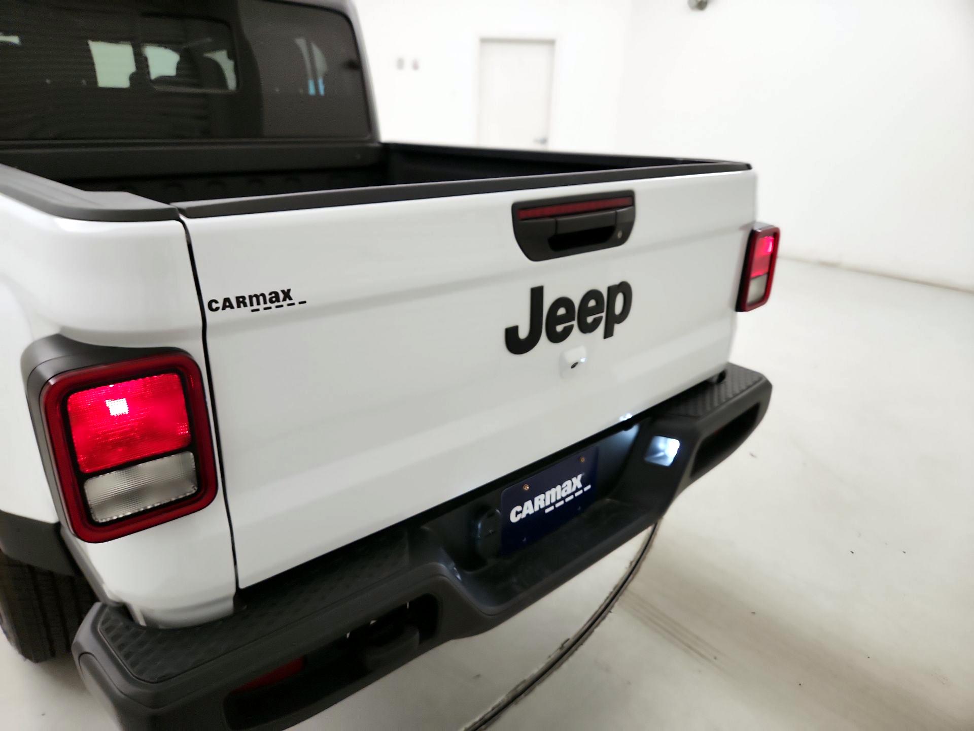 Thumbnail: 2024 Jeep Gladiator - 20