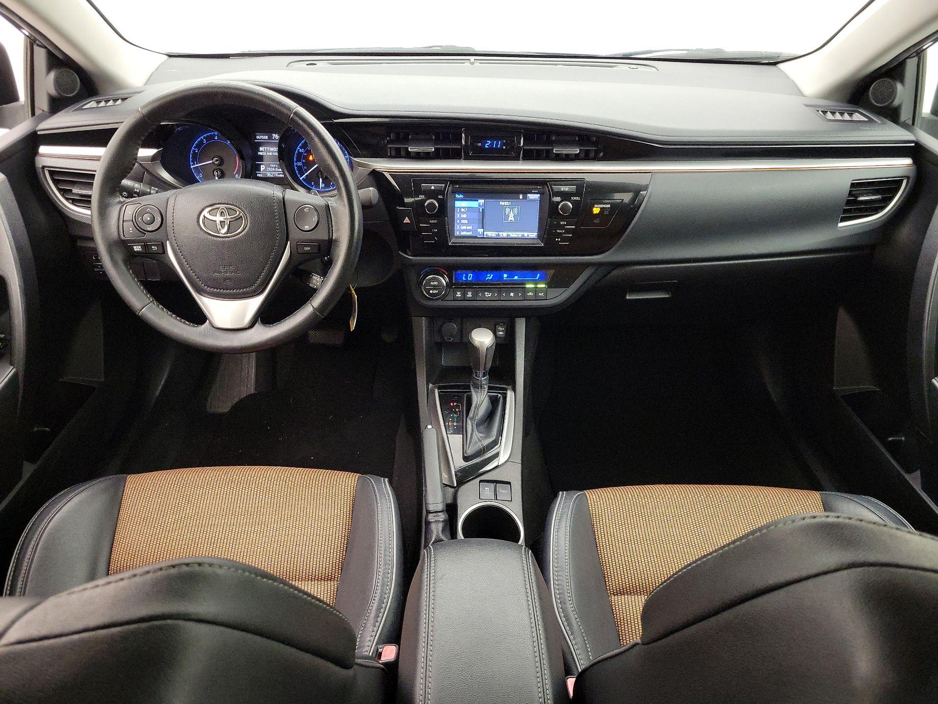 Thumbnail: 2015 Toyota Corolla - 9