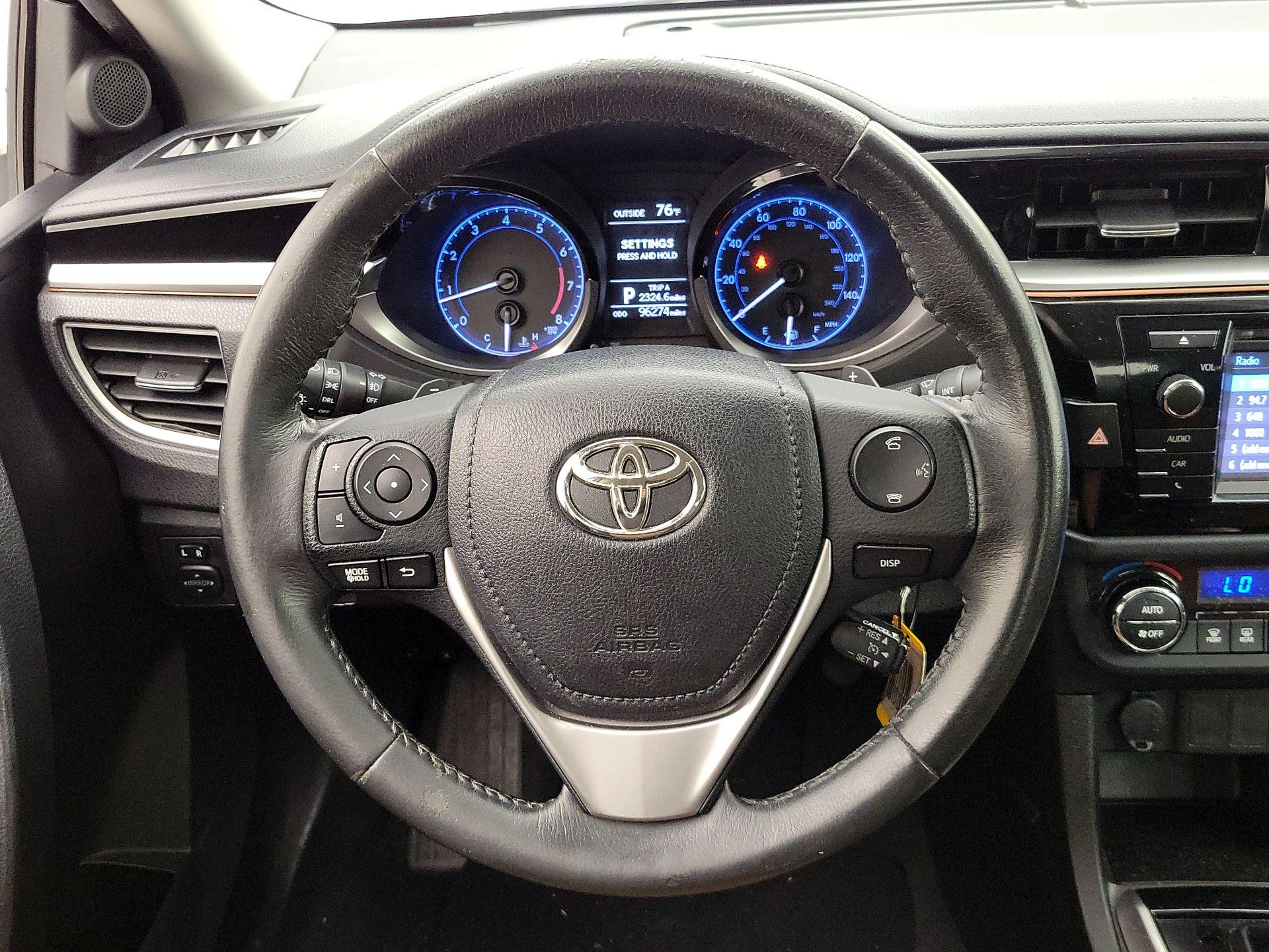 Thumbnail: 2015 Toyota Corolla - 10