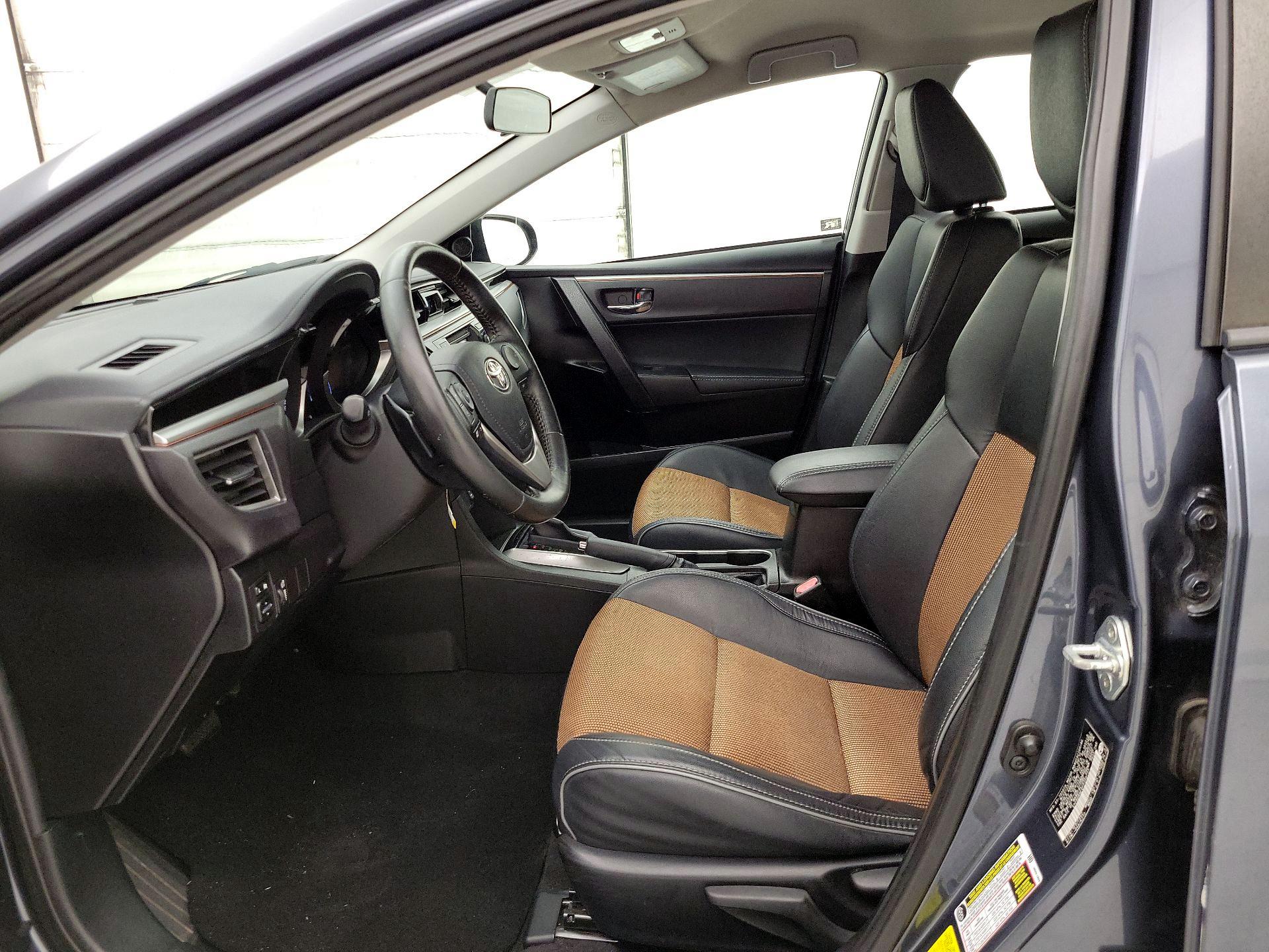 Thumbnail: 2015 Toyota Corolla - 11