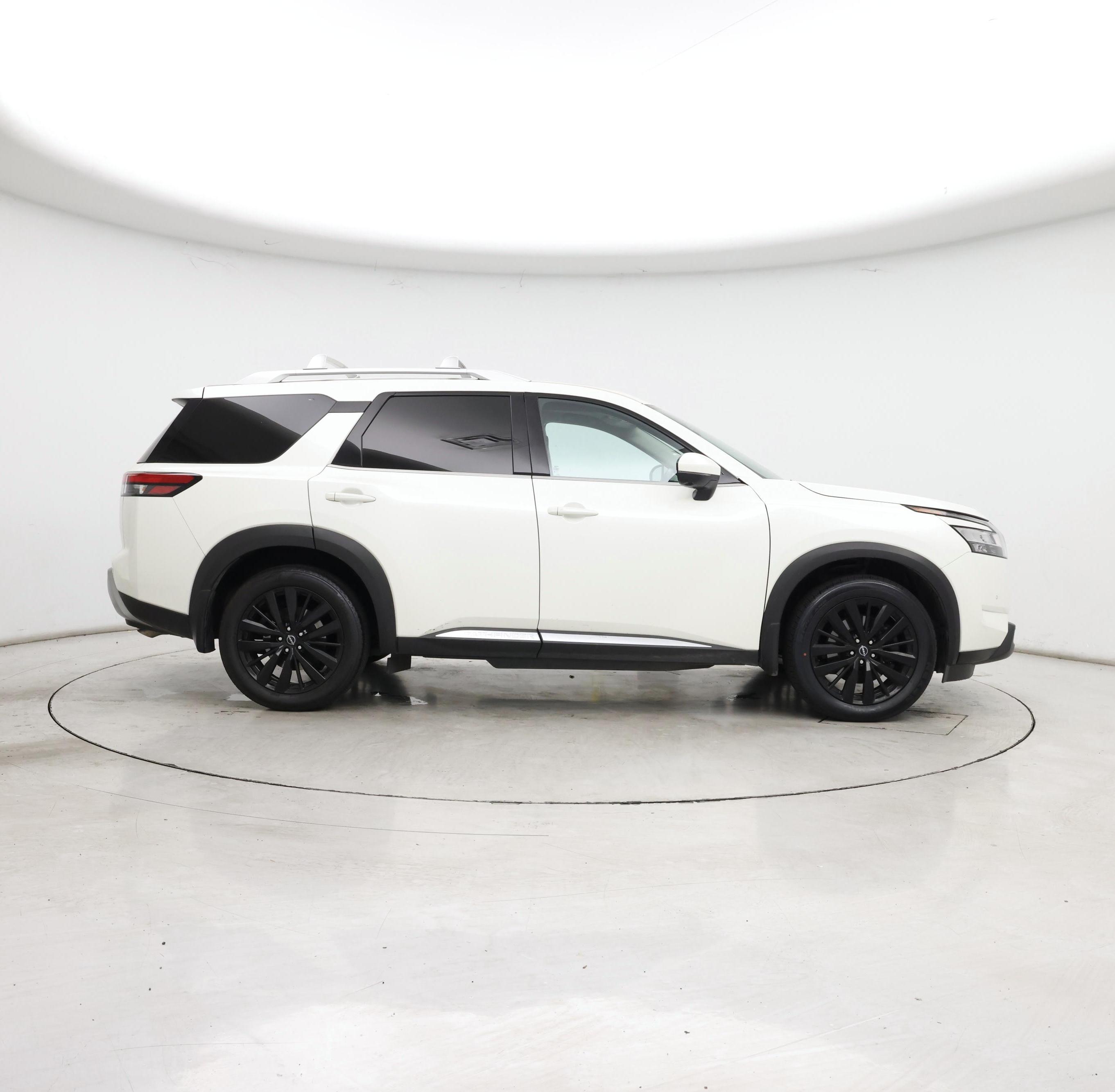 Thumbnail: 2023 Nissan Pathfinder - 7