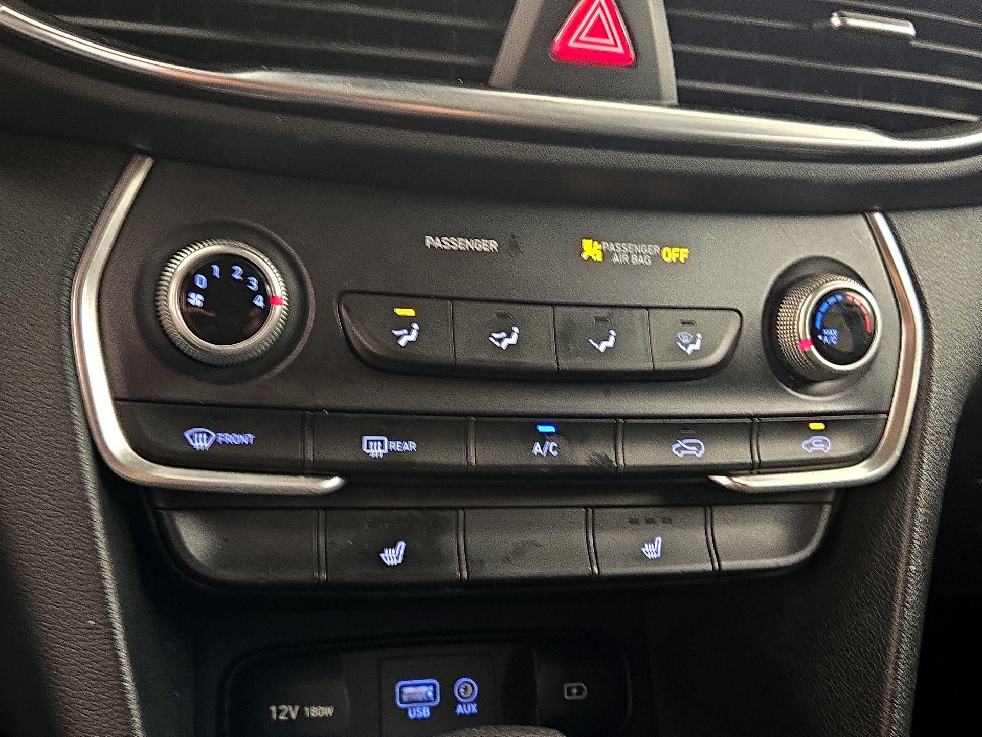 Thumbnail: 2020 Hyundai Santa Fe - 16