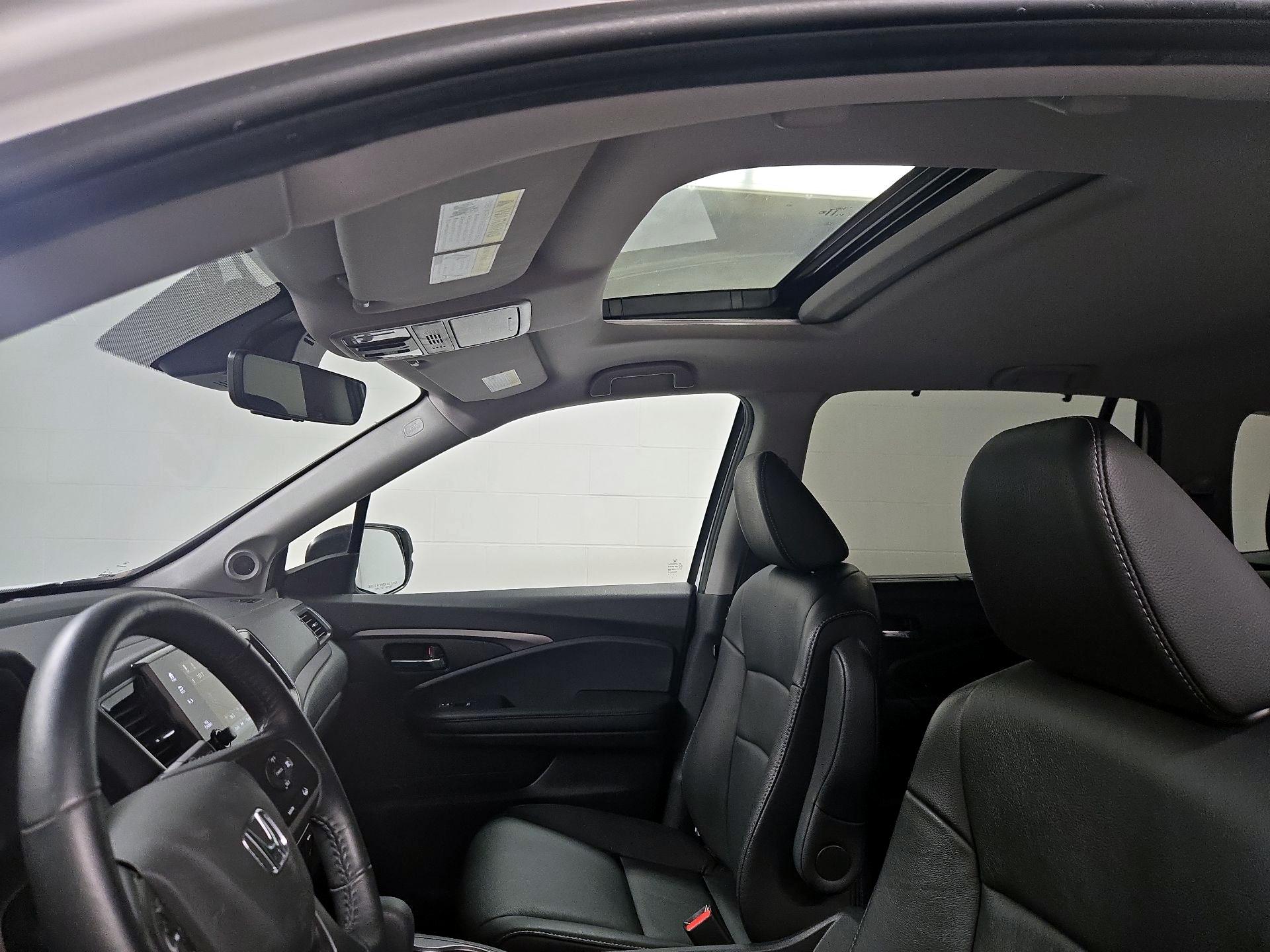 Thumbnail: 2020 Honda Pilot - 19