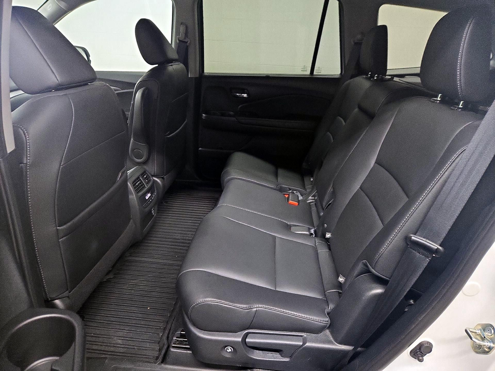Thumbnail: 2020 Honda Pilot - 20