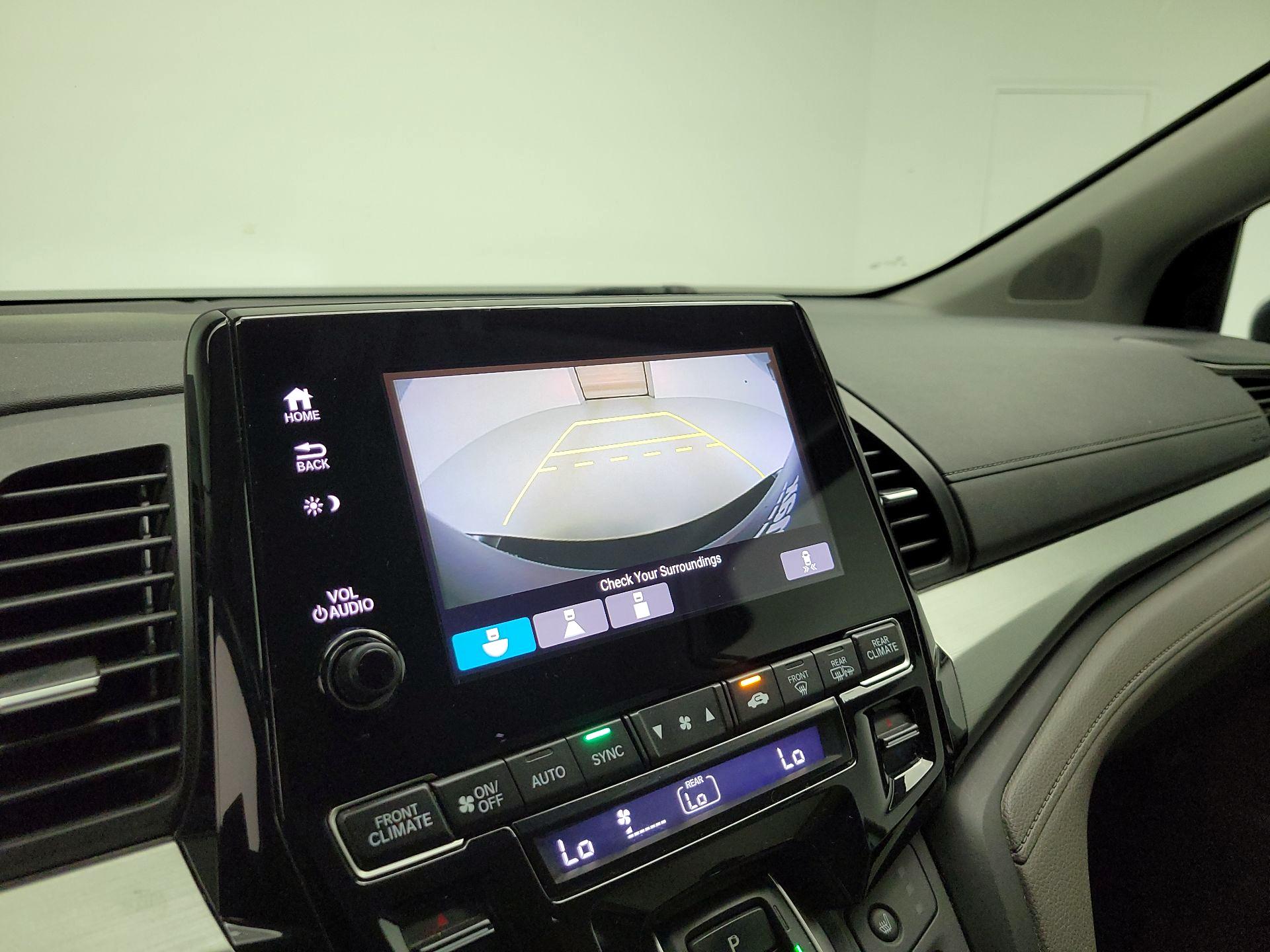 Thumbnail: 2019 Honda Odyssey - 14