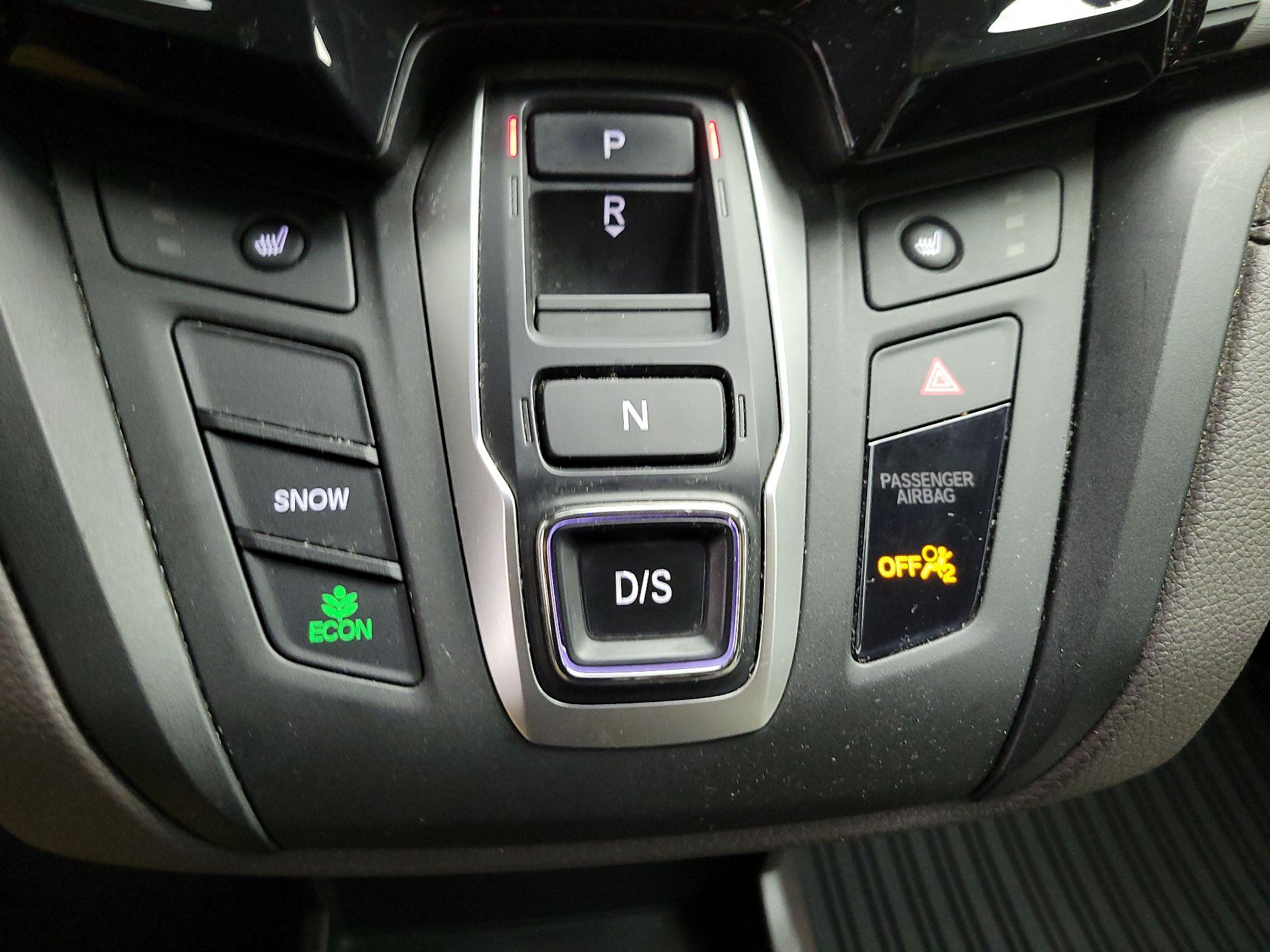 Thumbnail: 2019 Honda Odyssey - 17