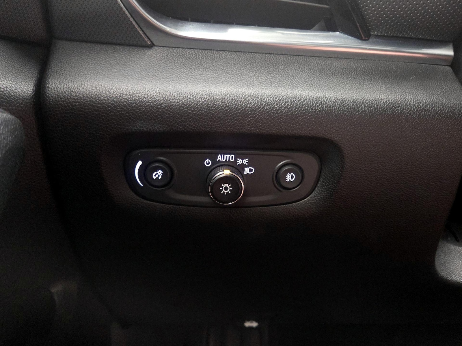 2019 Chevrolet Traverse Premier - Photo 14