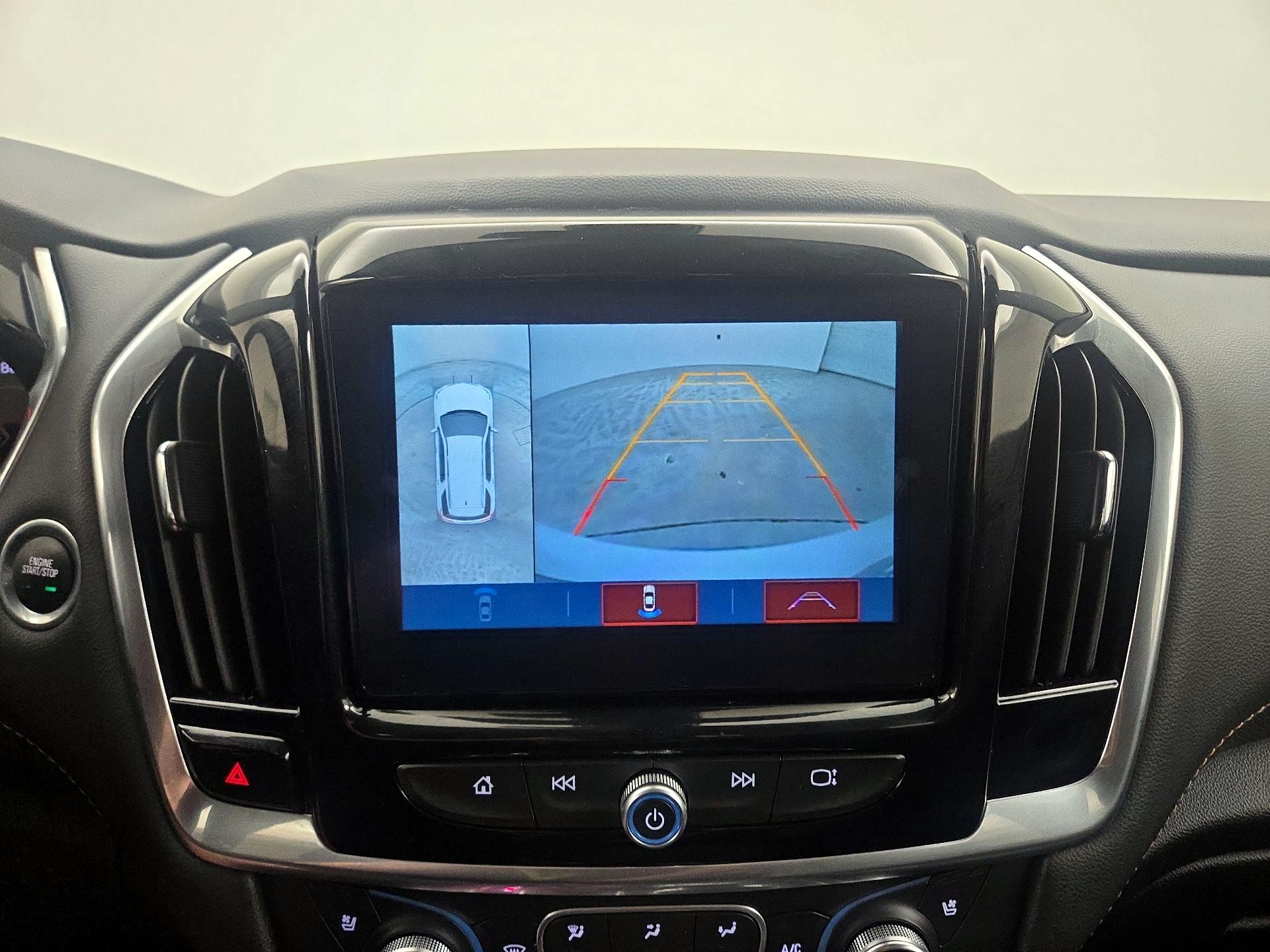 Thumbnail: 2019 Chevrolet Traverse - 15