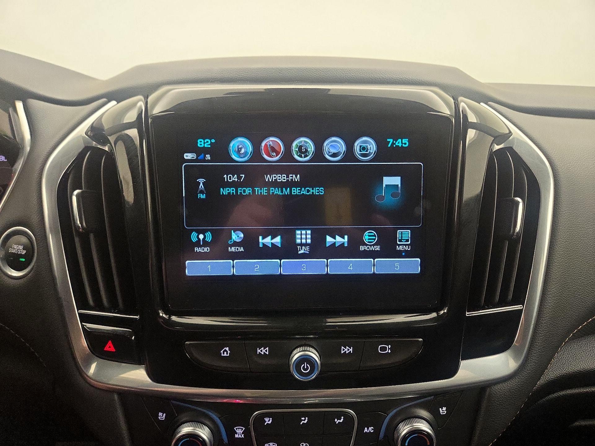 Thumbnail: 2019 Chevrolet Traverse - 16