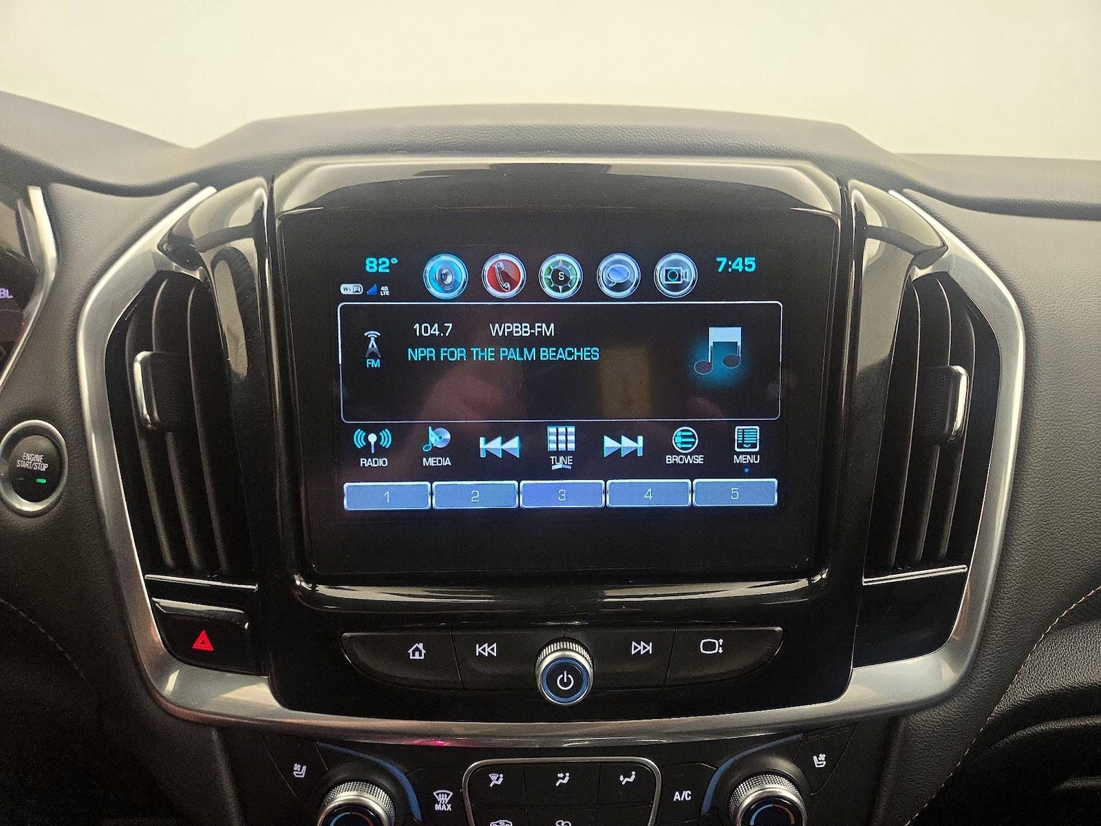 2019 Chevrolet Traverse Premier - Photo 17