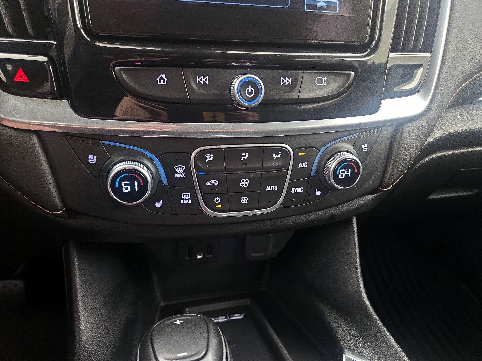 Thumbnail: 2019 Chevrolet Traverse - 17