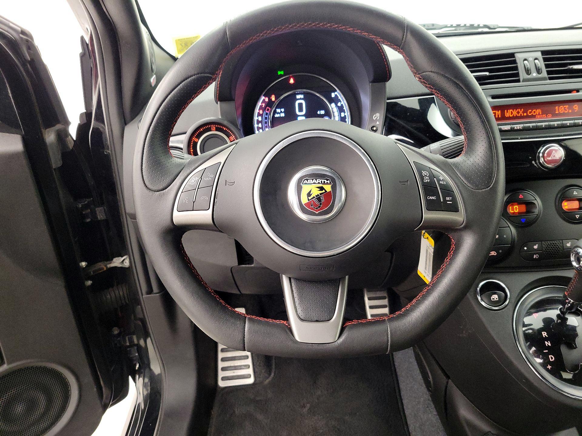 Thumbnail: 2015 Fiat 500 - 10