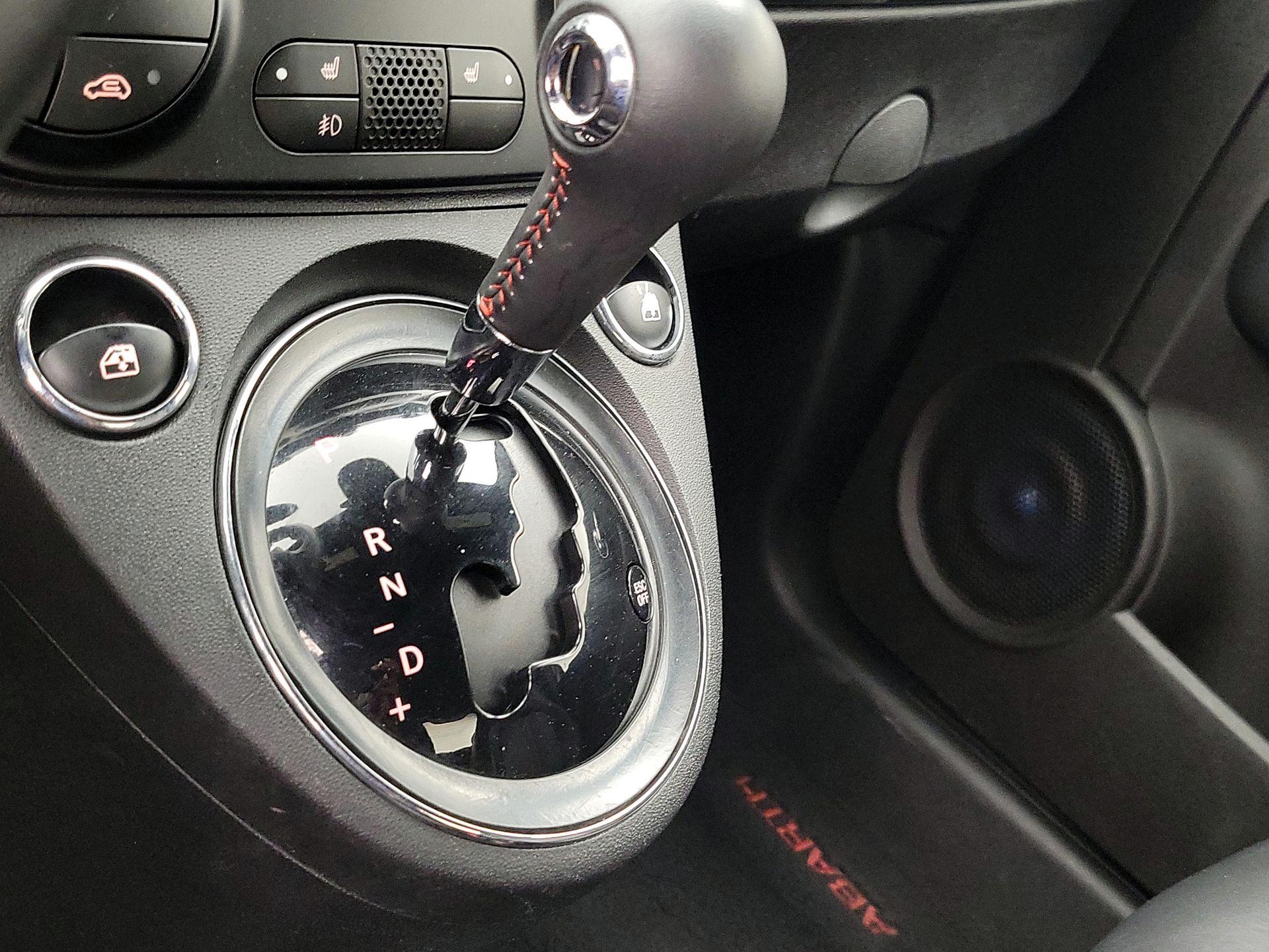 Thumbnail: 2015 Fiat 500 - 15