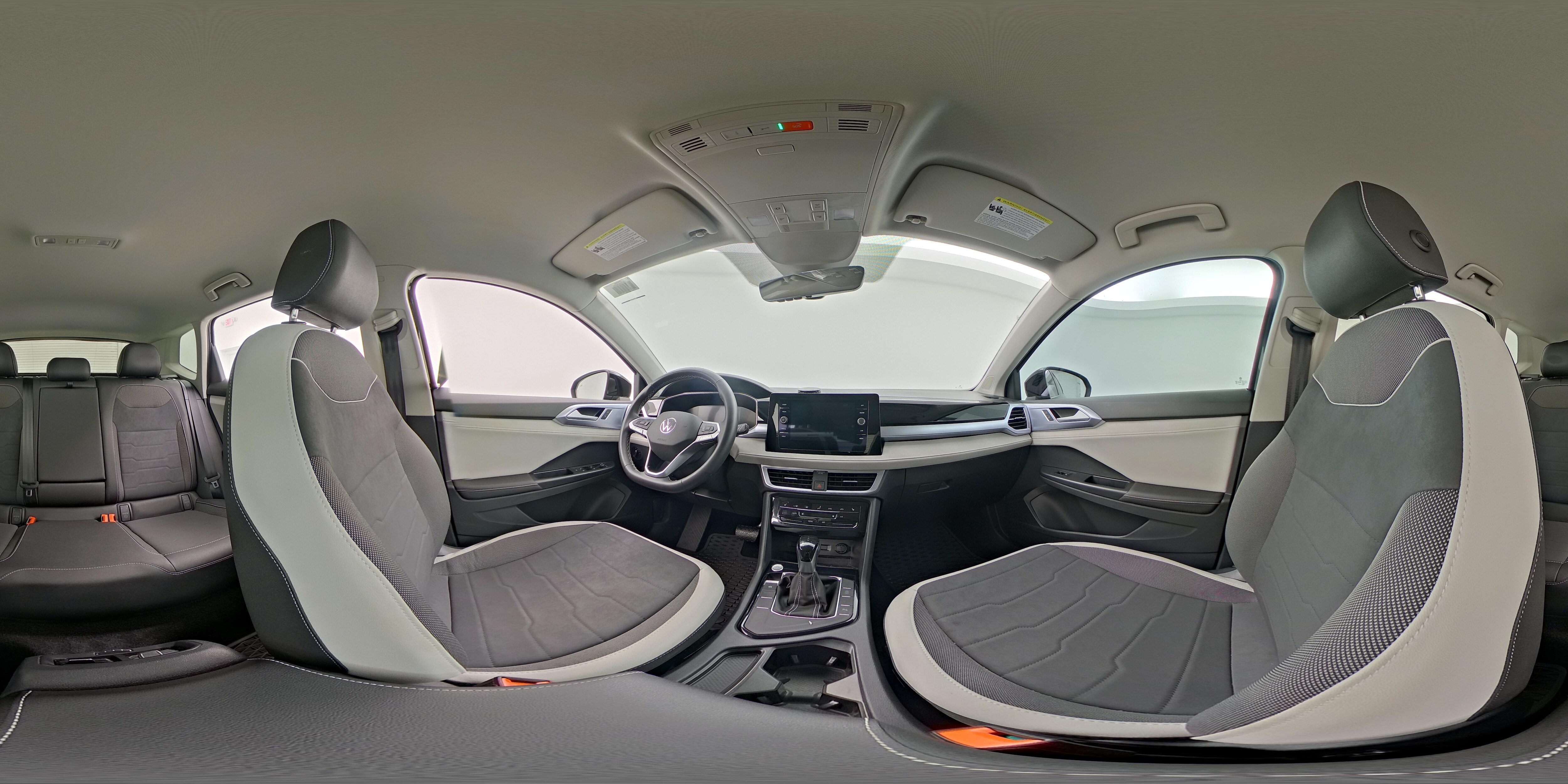 2025 Volkswagen Taos SE - Photo 24