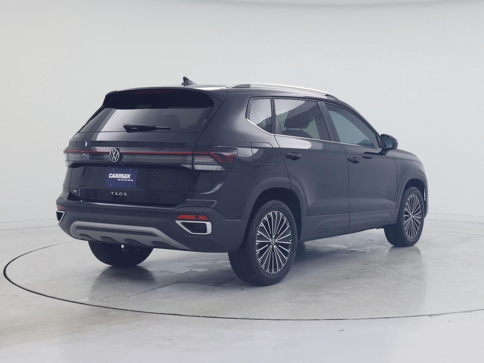 2025 Volkswagen Taos SE - Photo 9