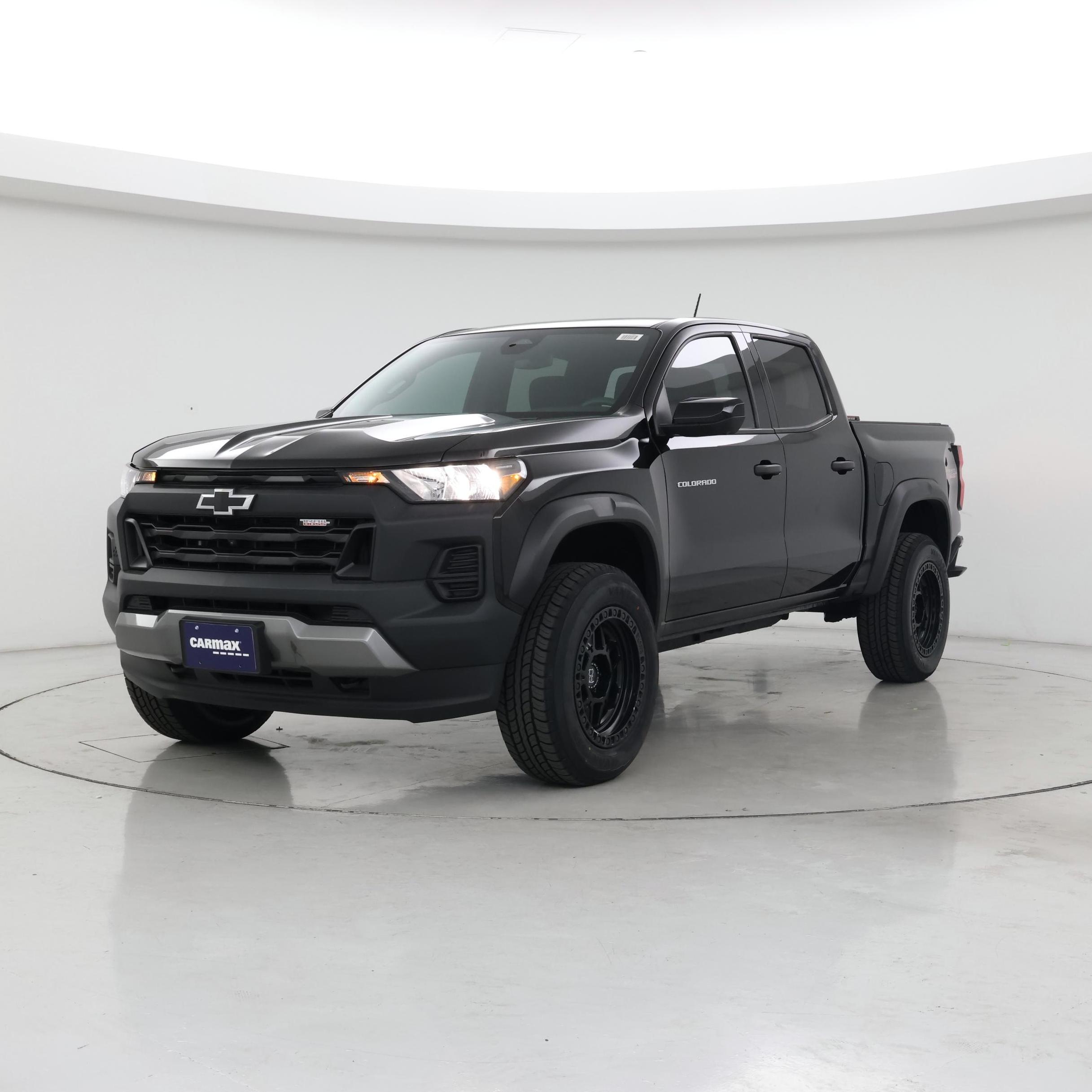 Thumbnail: 2023 Chevrolet Colorado - 4