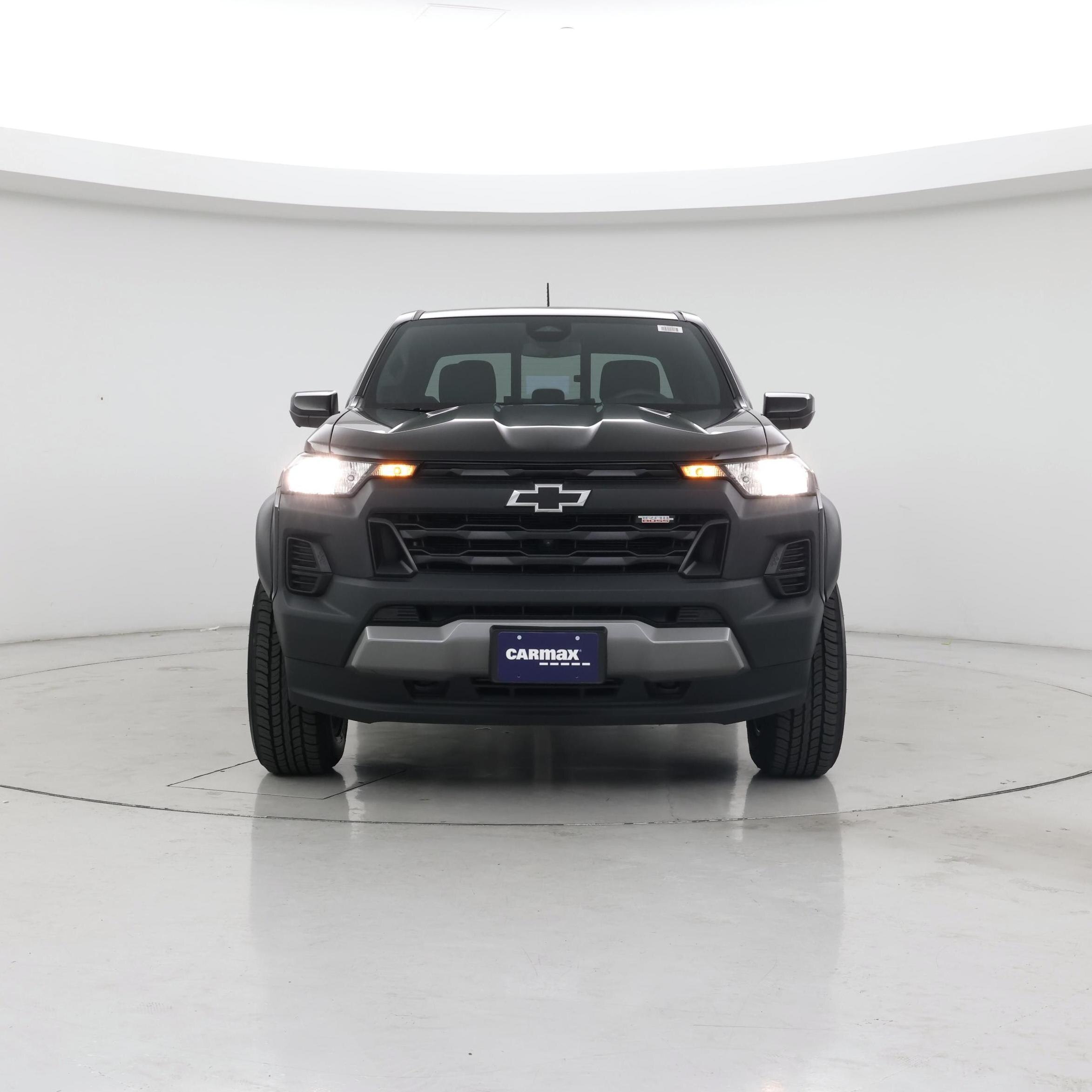 Thumbnail: 2023 Chevrolet Colorado - 5