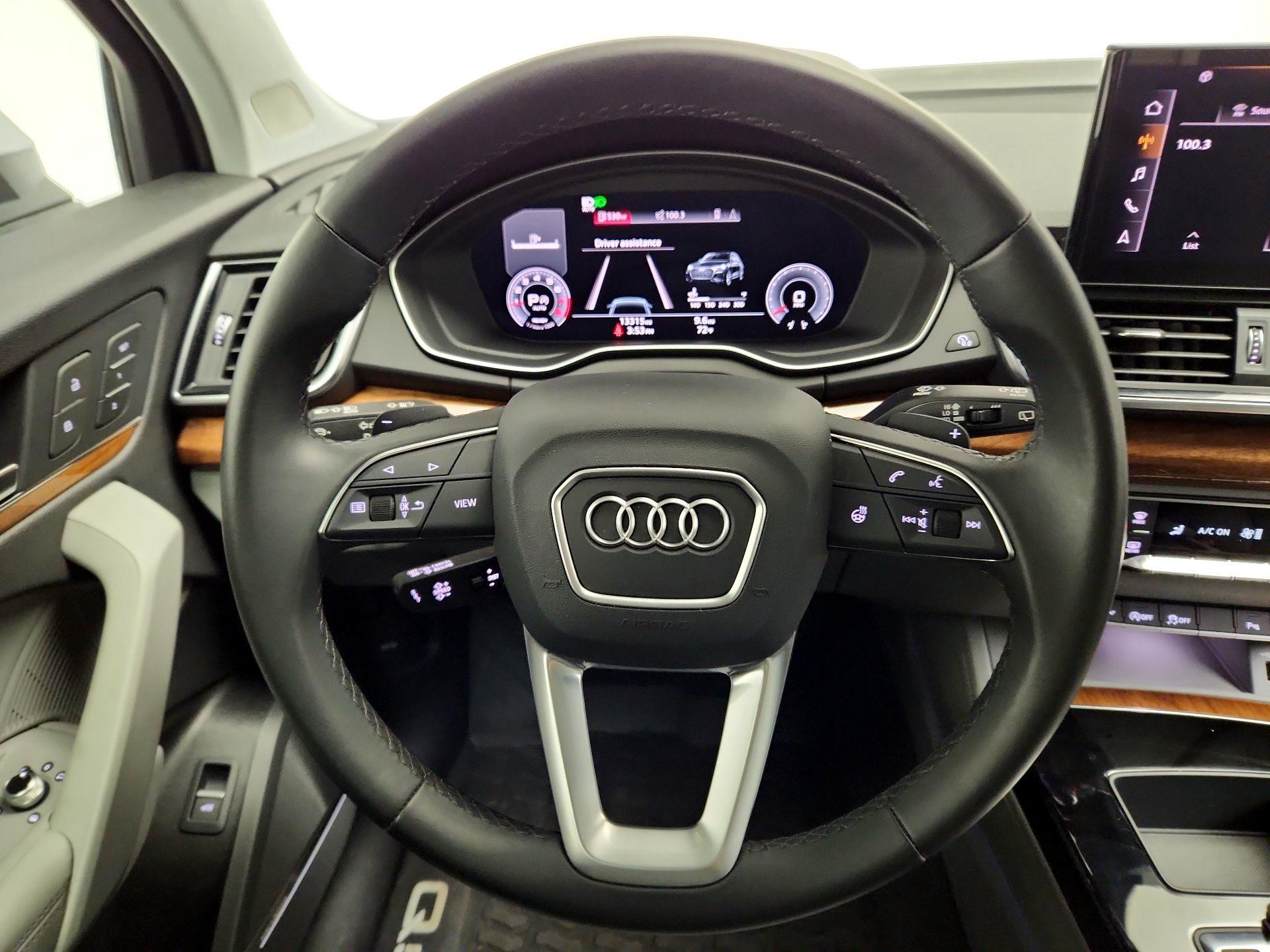 Thumbnail: 2023 Audi Q5 - 10