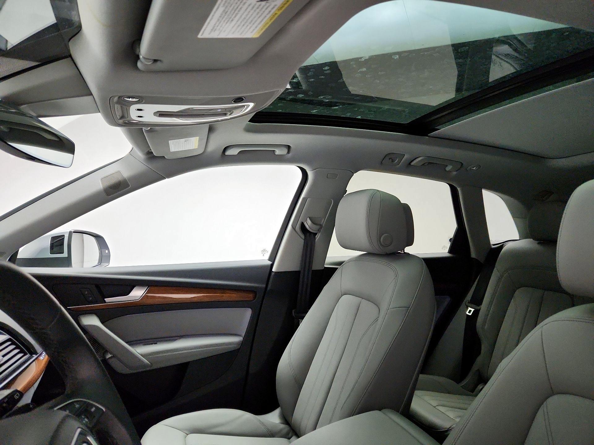 Thumbnail: 2023 Audi Q5 - 20