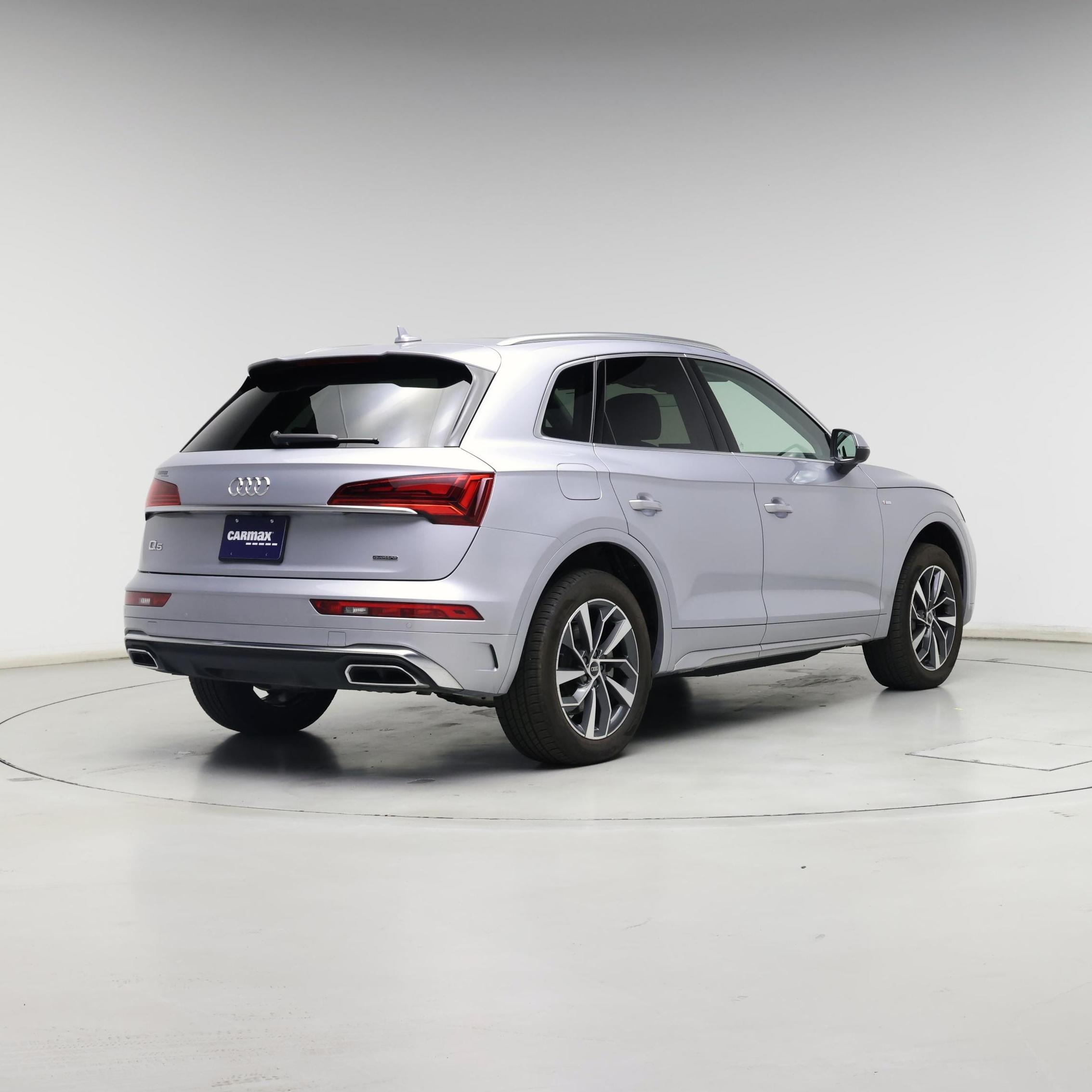 Thumbnail: 2023 Audi Q5 - 8