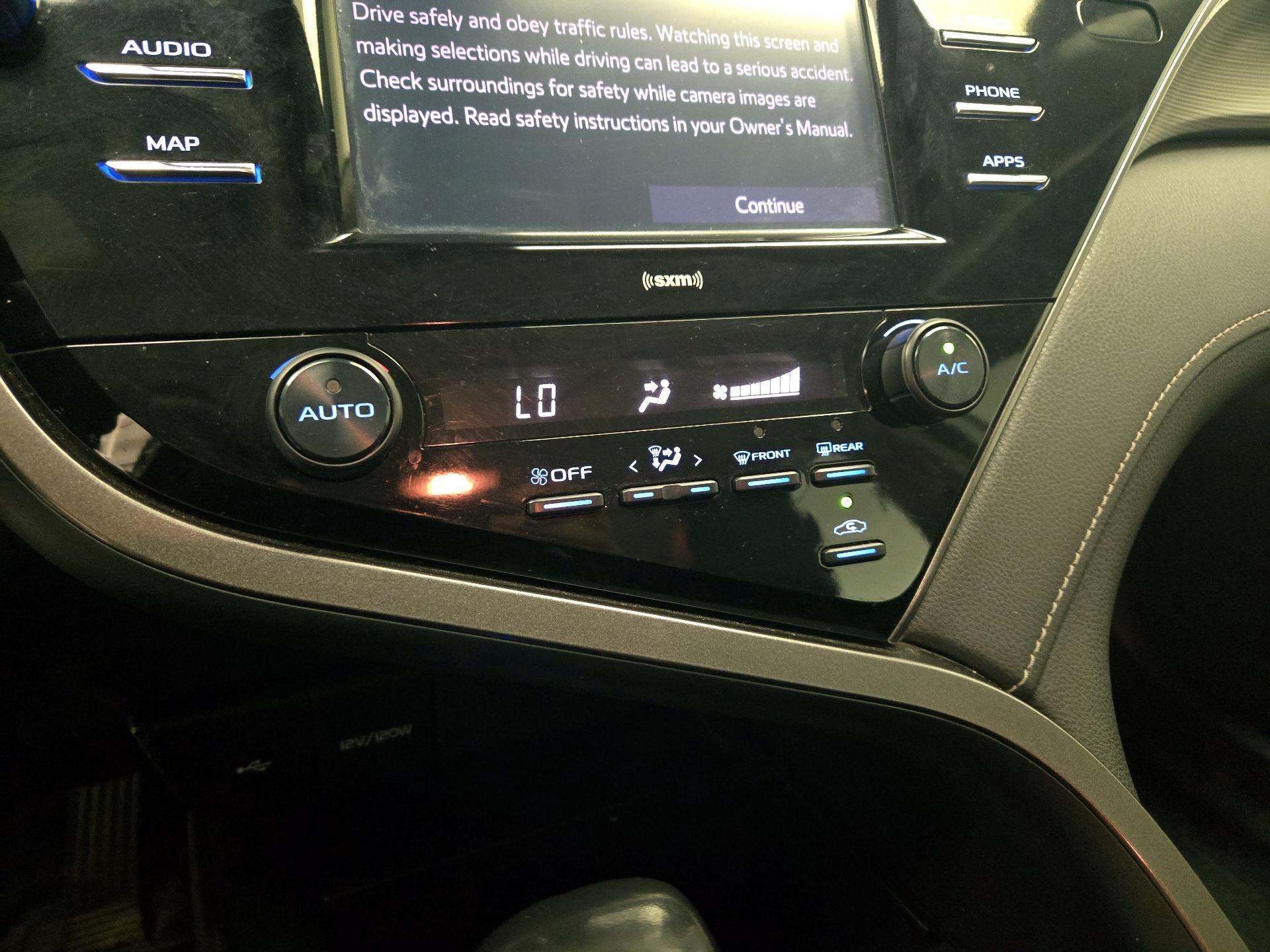 Thumbnail: 2020 Toyota Camry - 16