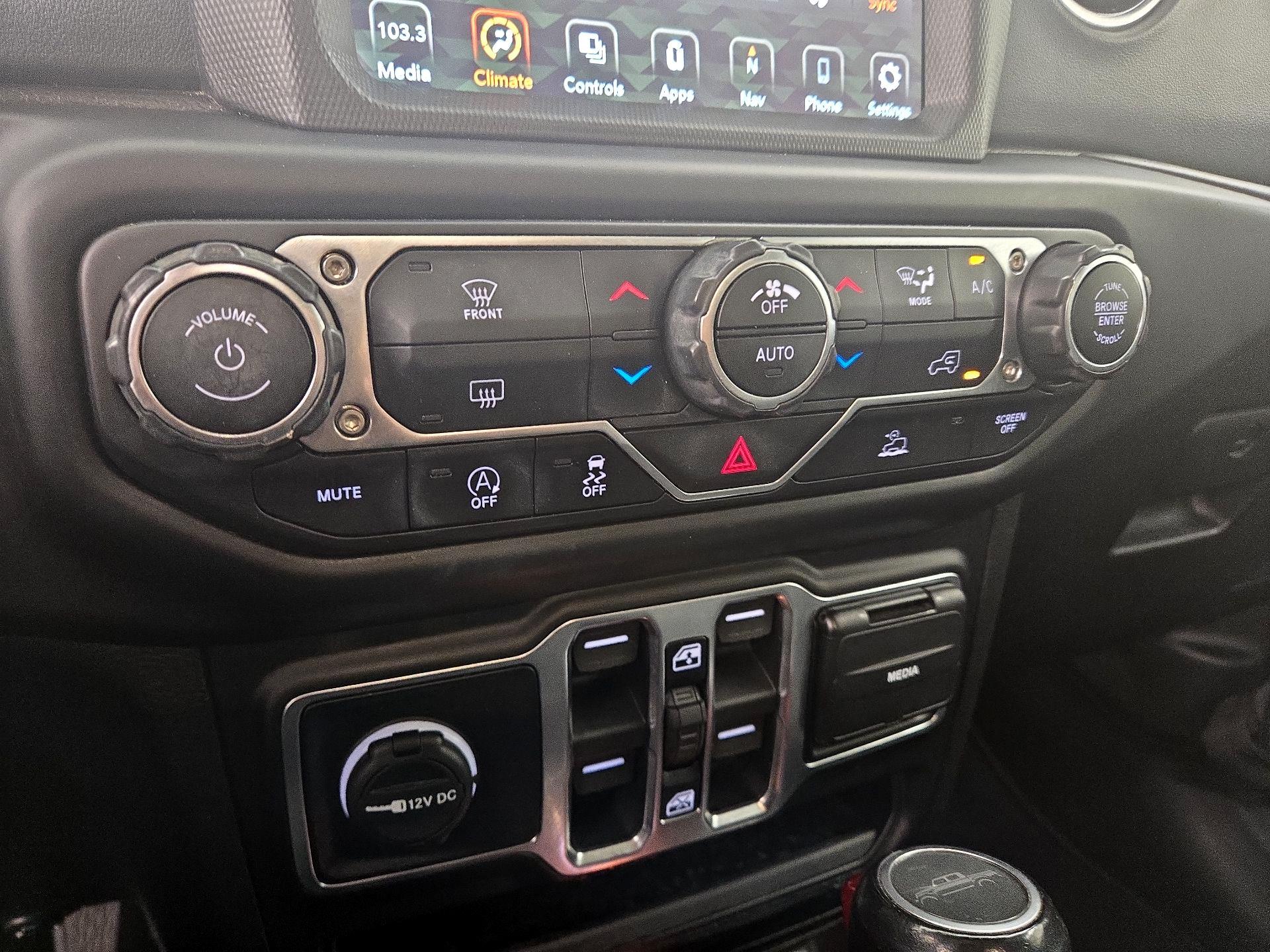Thumbnail: 2020 Jeep Gladiator - 17