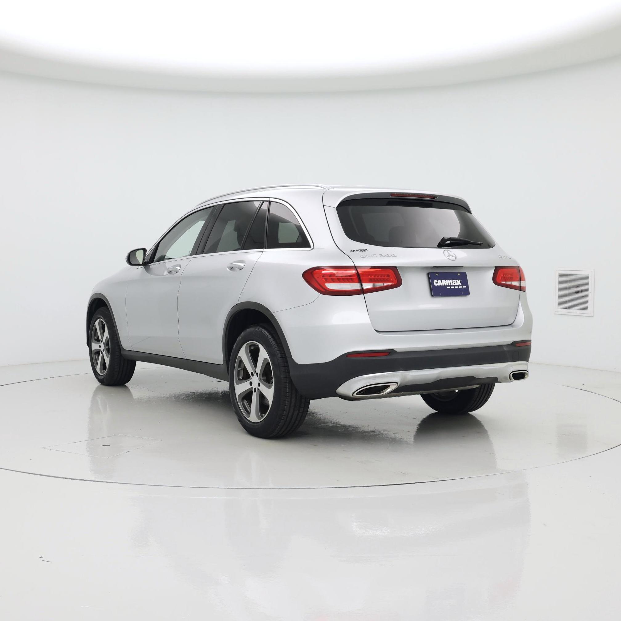 Thumbnail: 2016 Mercedes-Benz GLC - 2