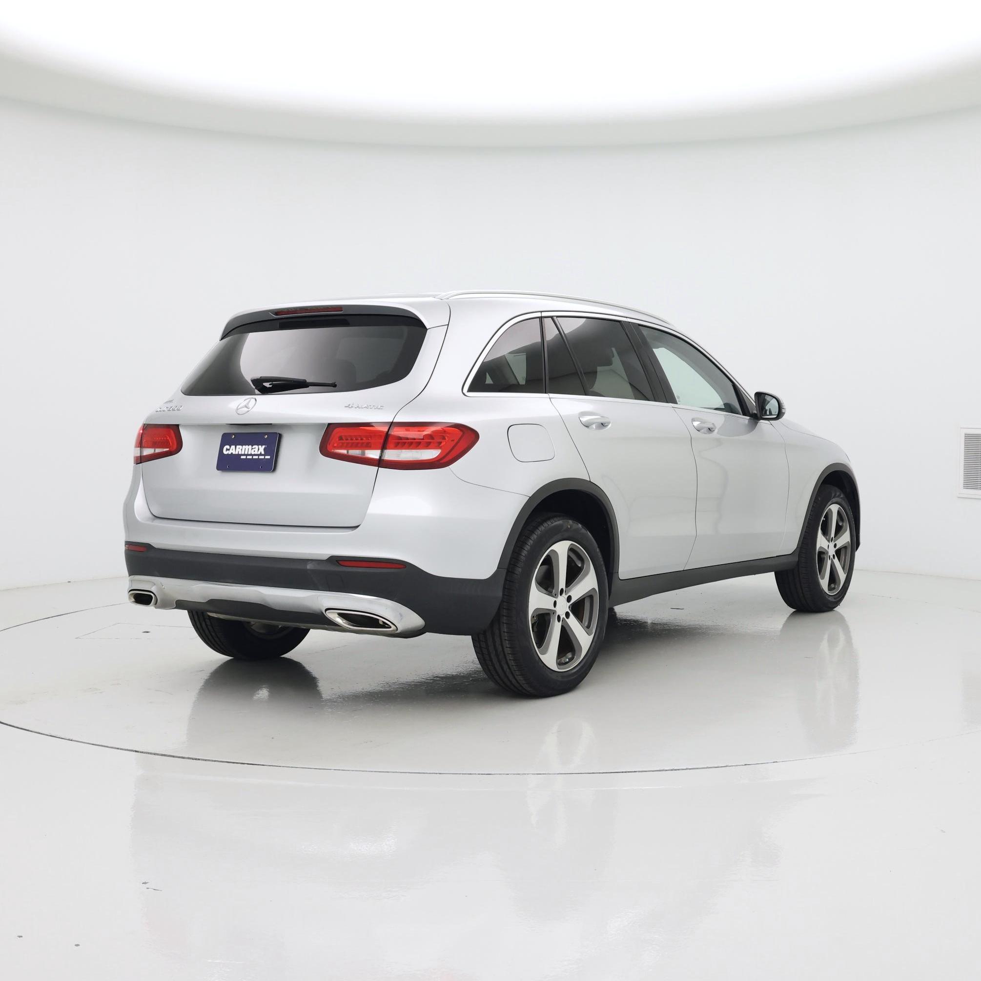 Thumbnail: 2016 Mercedes-Benz GLC - 8