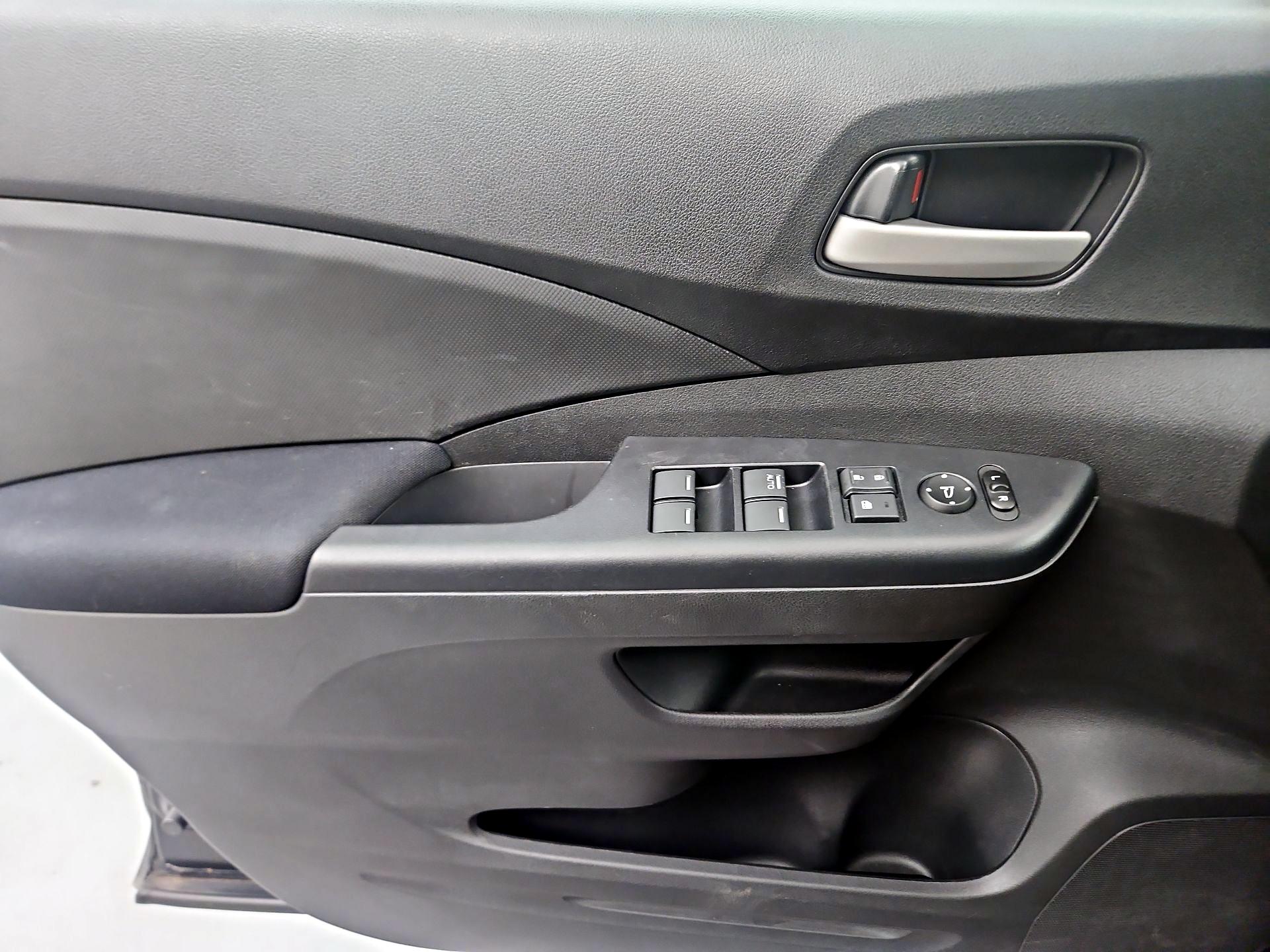 Thumbnail: 2016 Honda CR-V - 10