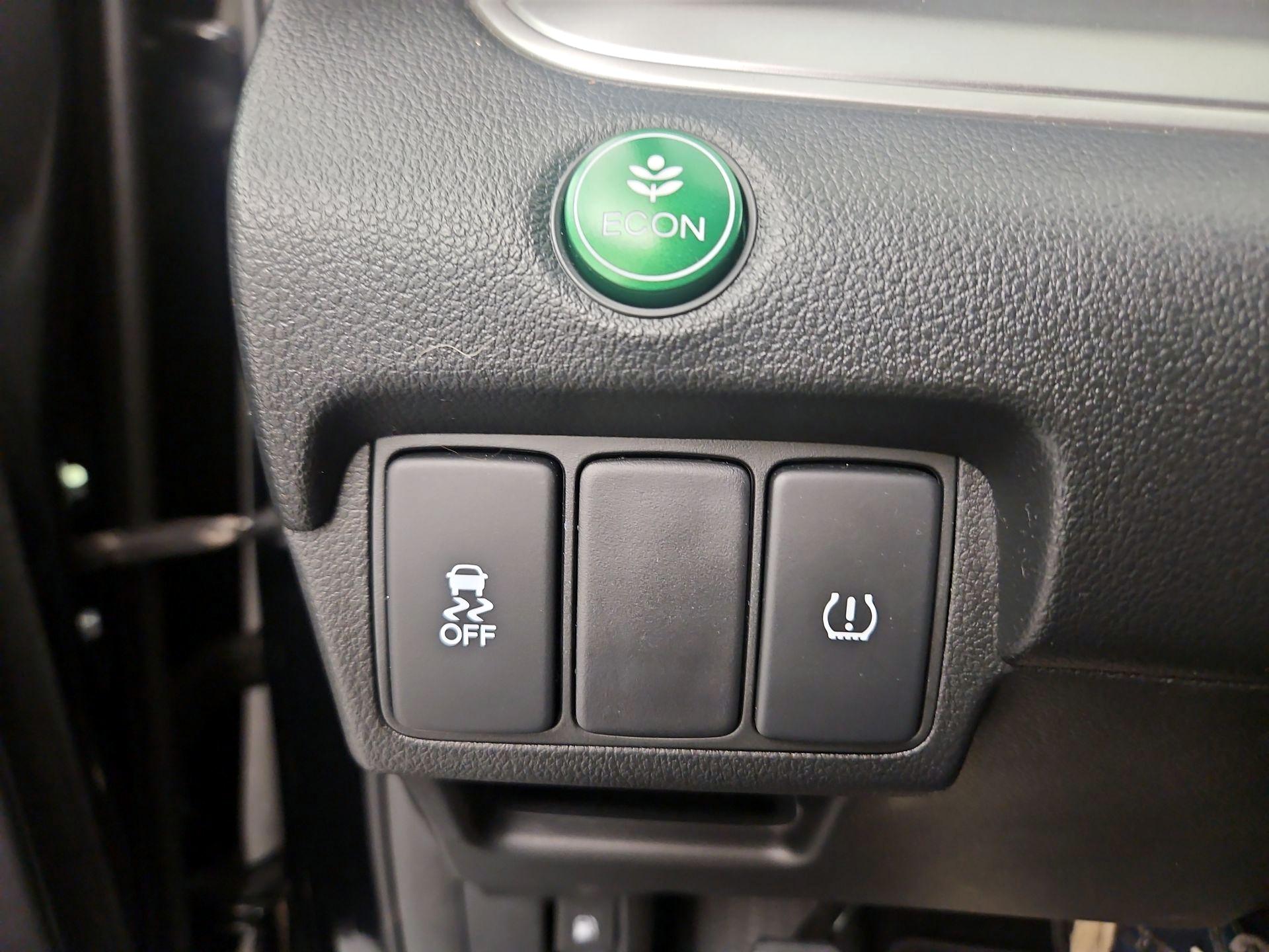 Thumbnail: 2016 Honda CR-V - 11