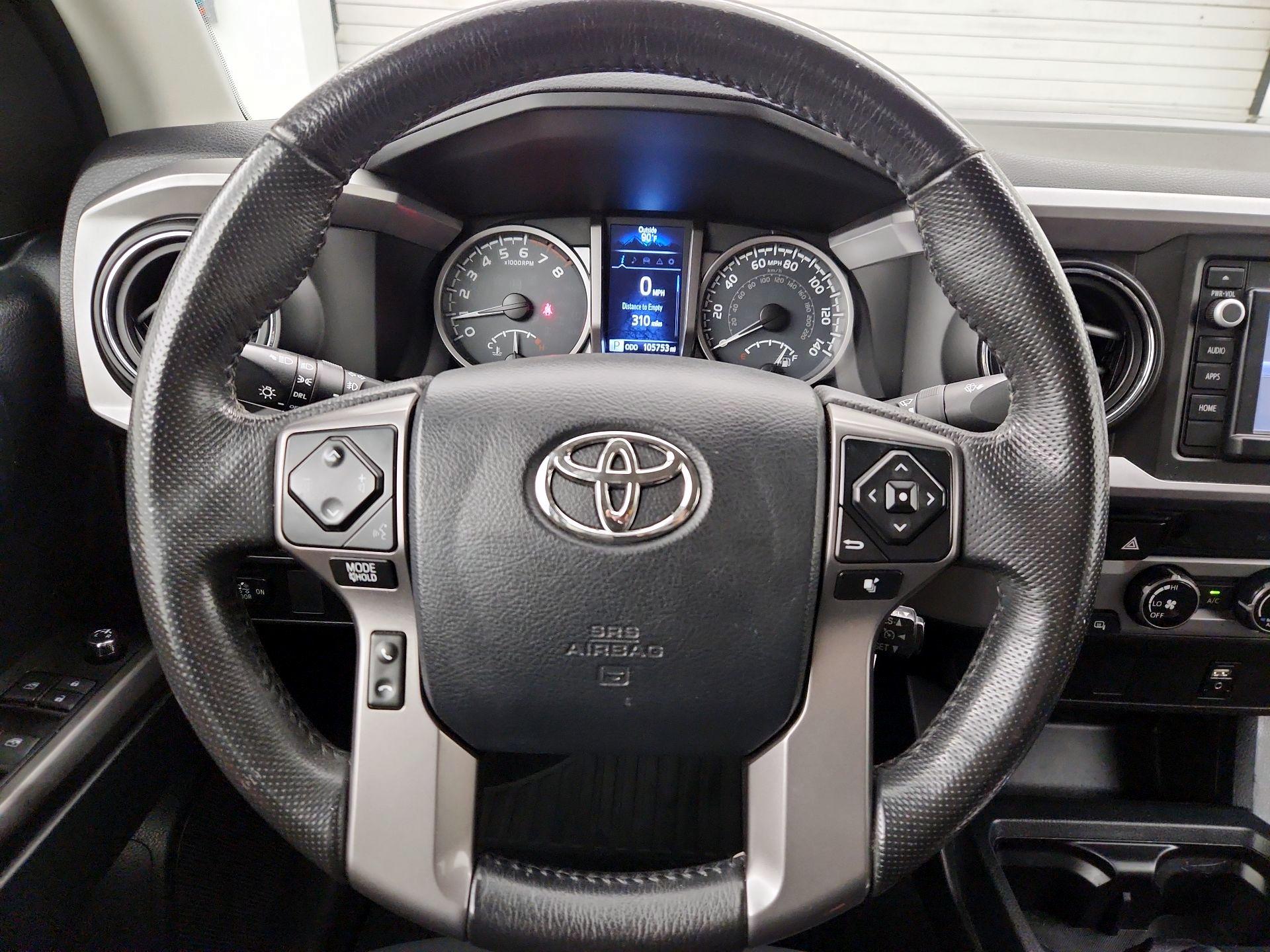 Thumbnail: 2017 Toyota Tacoma - 10