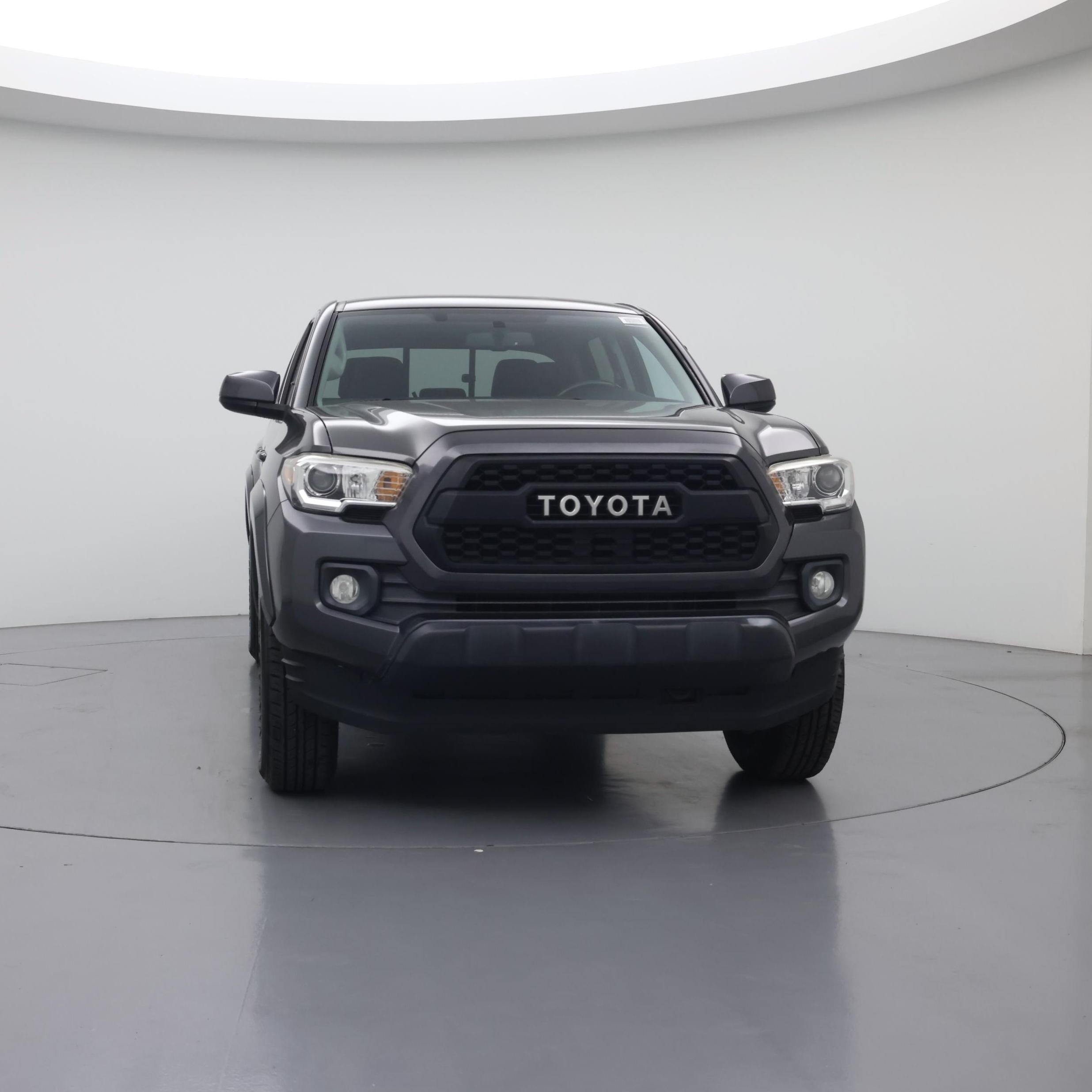 Thumbnail: 2017 Toyota Tacoma - 5