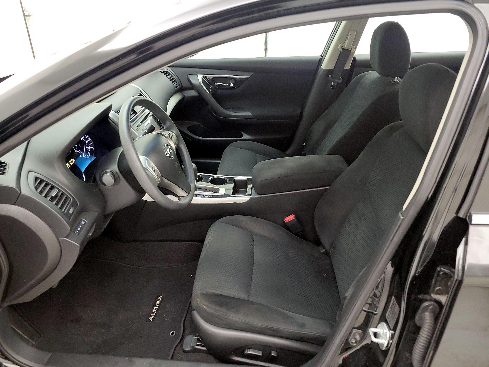 Thumbnail: 2014 Nissan Altima - 11