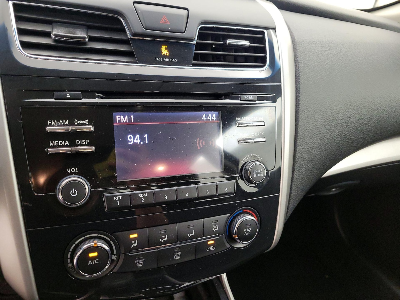 2014 Nissan Altima S - Photo 14