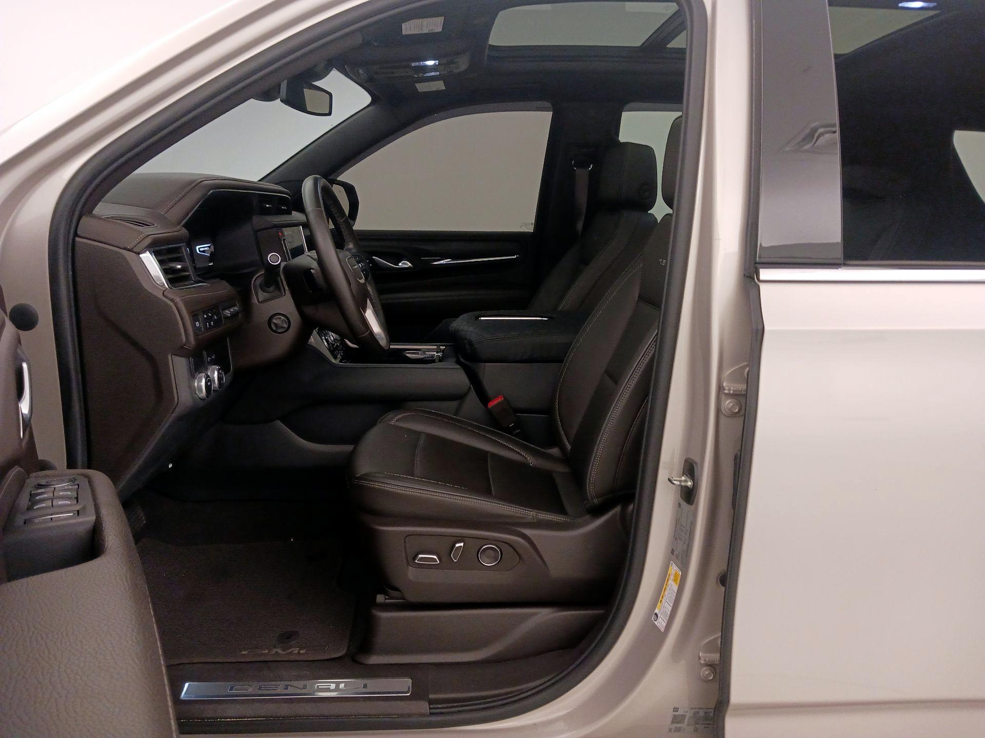Thumbnail: 2023 GMC Yukon - 11