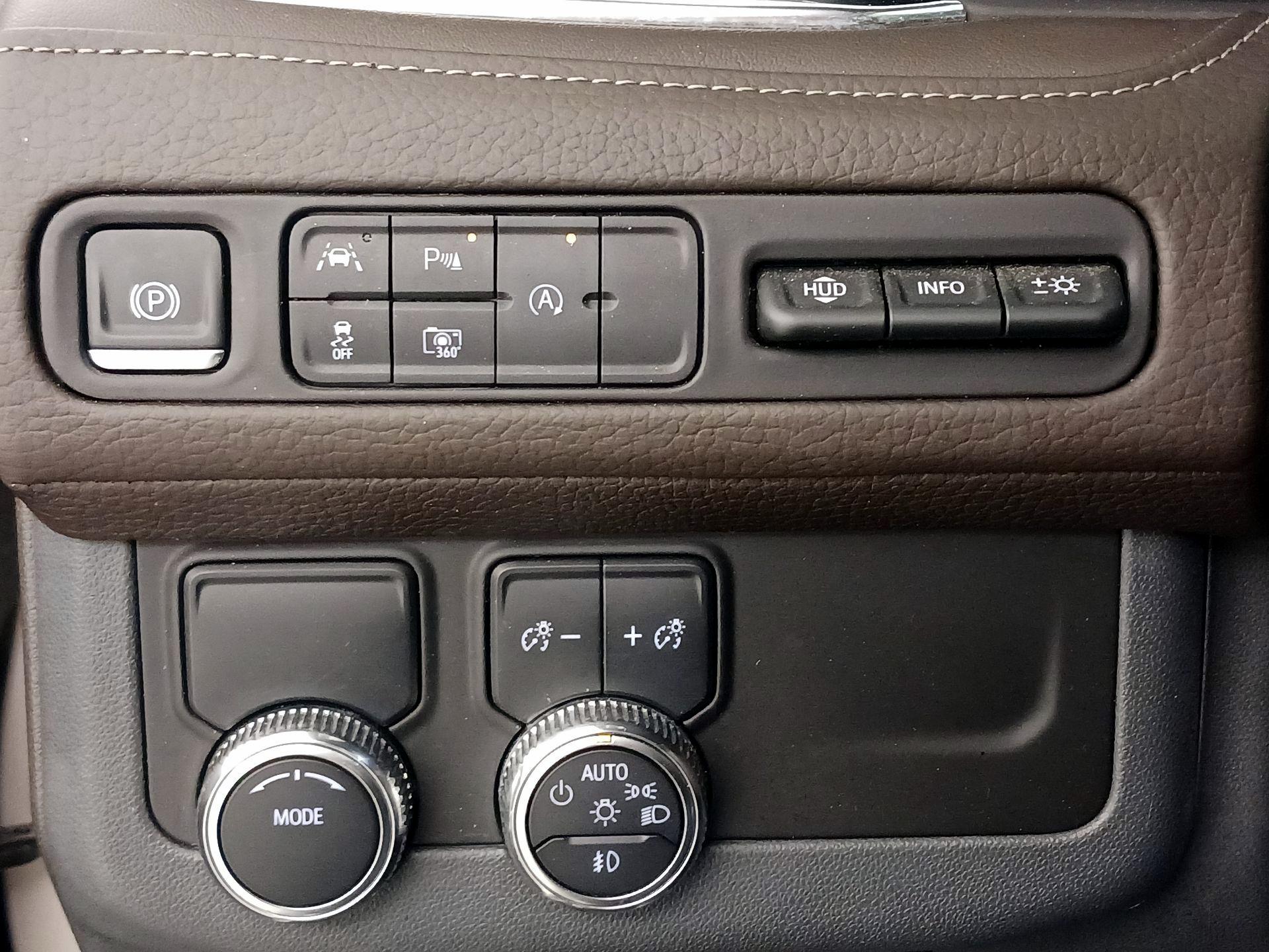 Thumbnail: 2023 GMC Yukon - 13