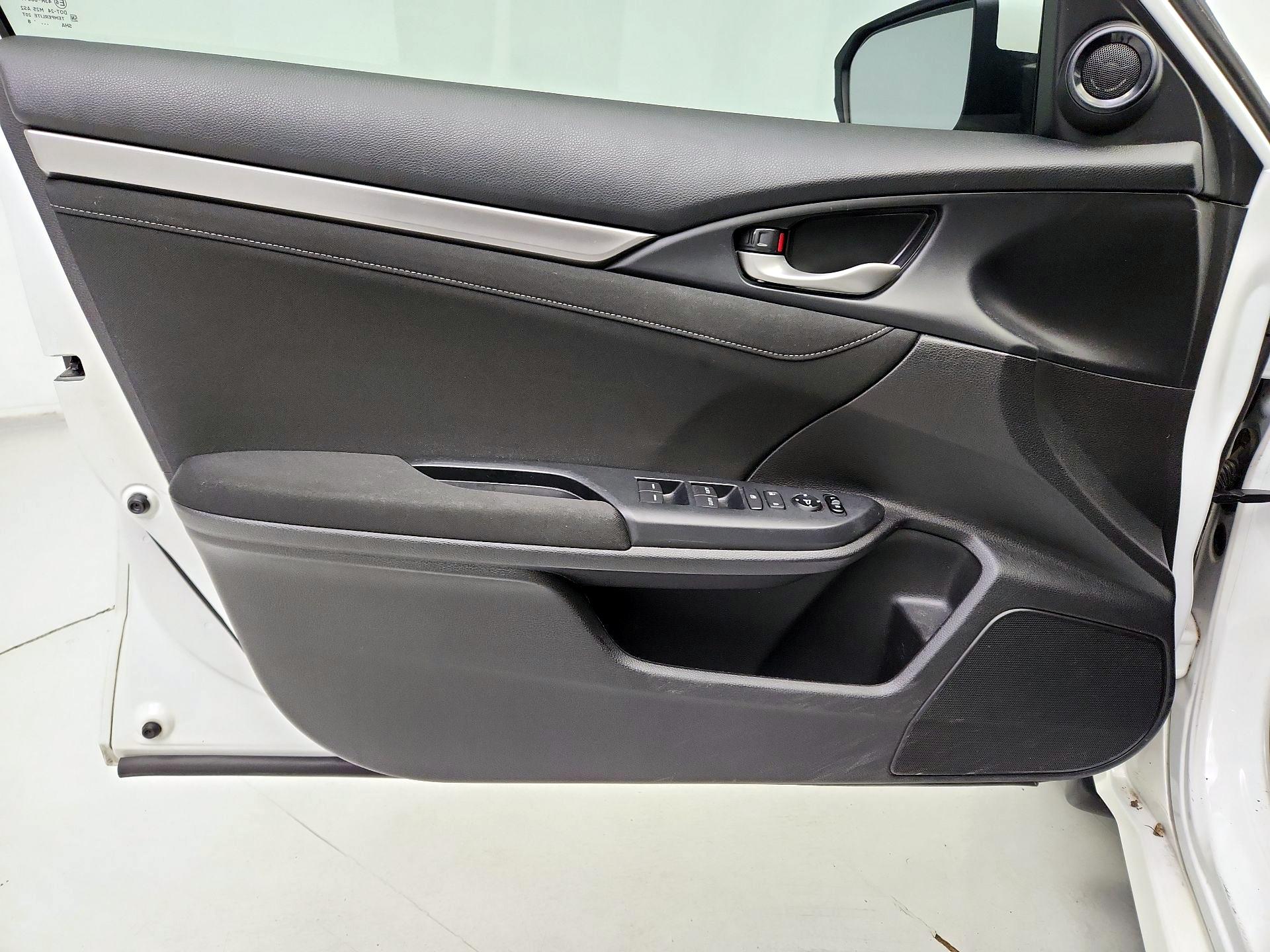 Thumbnail: 2018 Honda Civic - 12