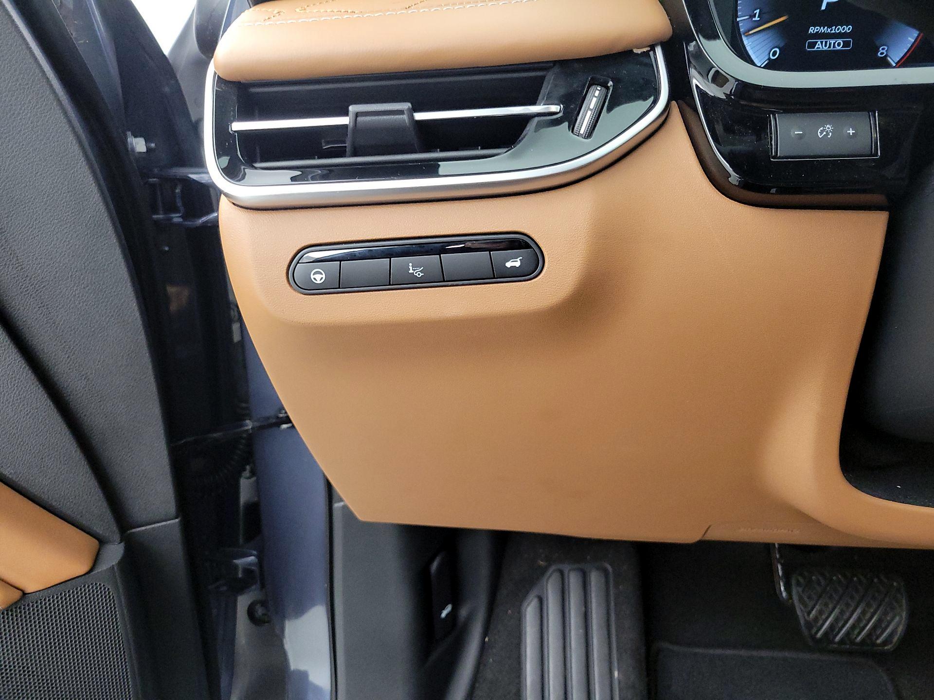 Thumbnail: 2023 INFINITI QX60 - 13