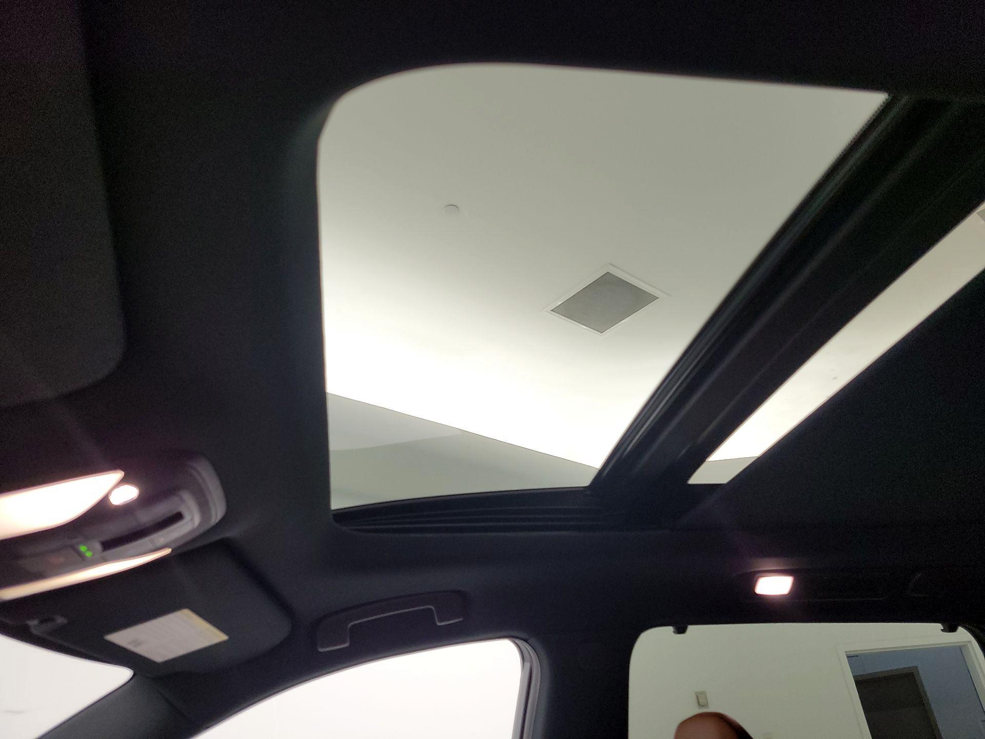 Thumbnail: 2023 INFINITI QX60 - 19