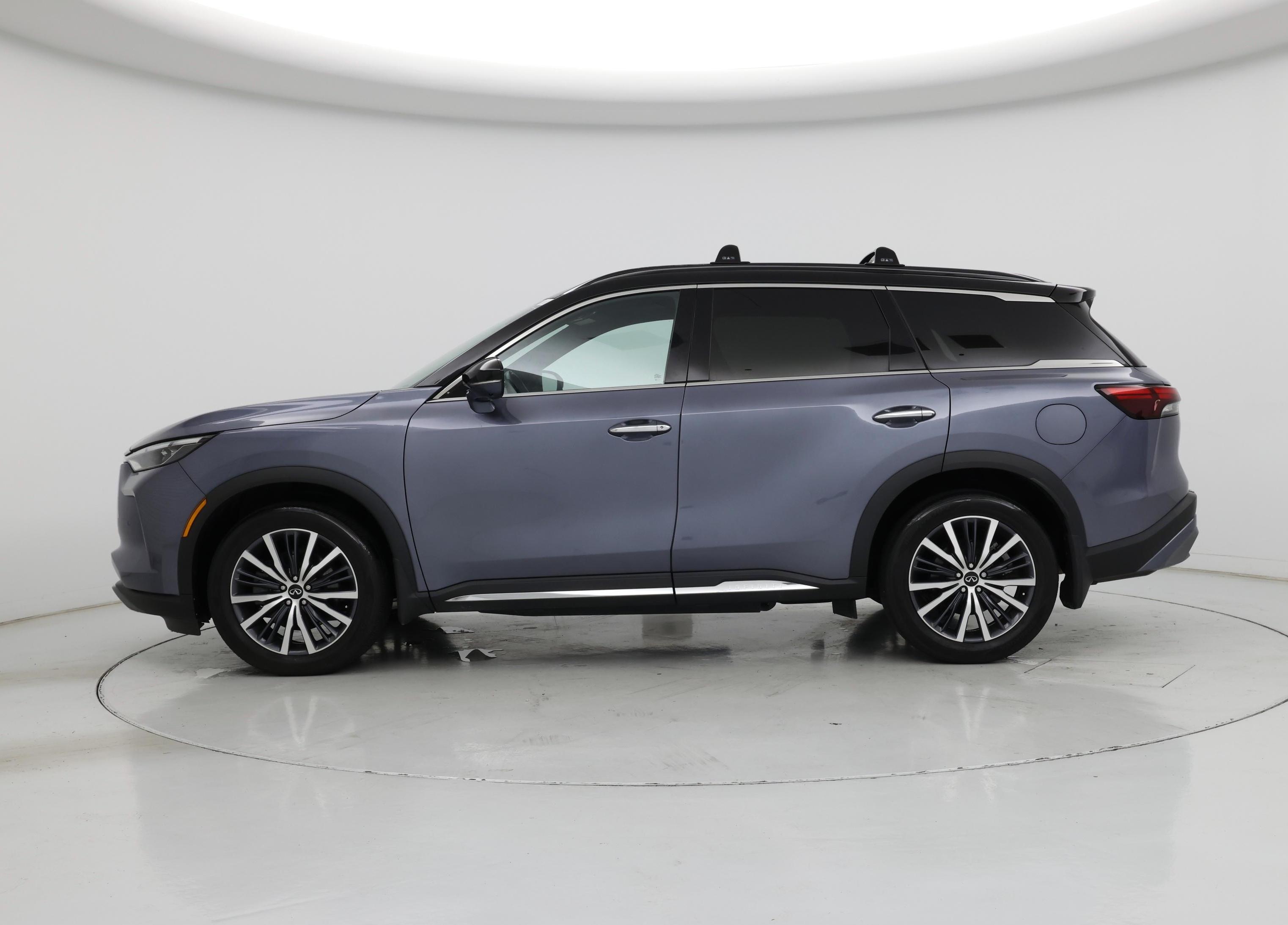 Thumbnail: 2023 INFINITI QX60 - 3