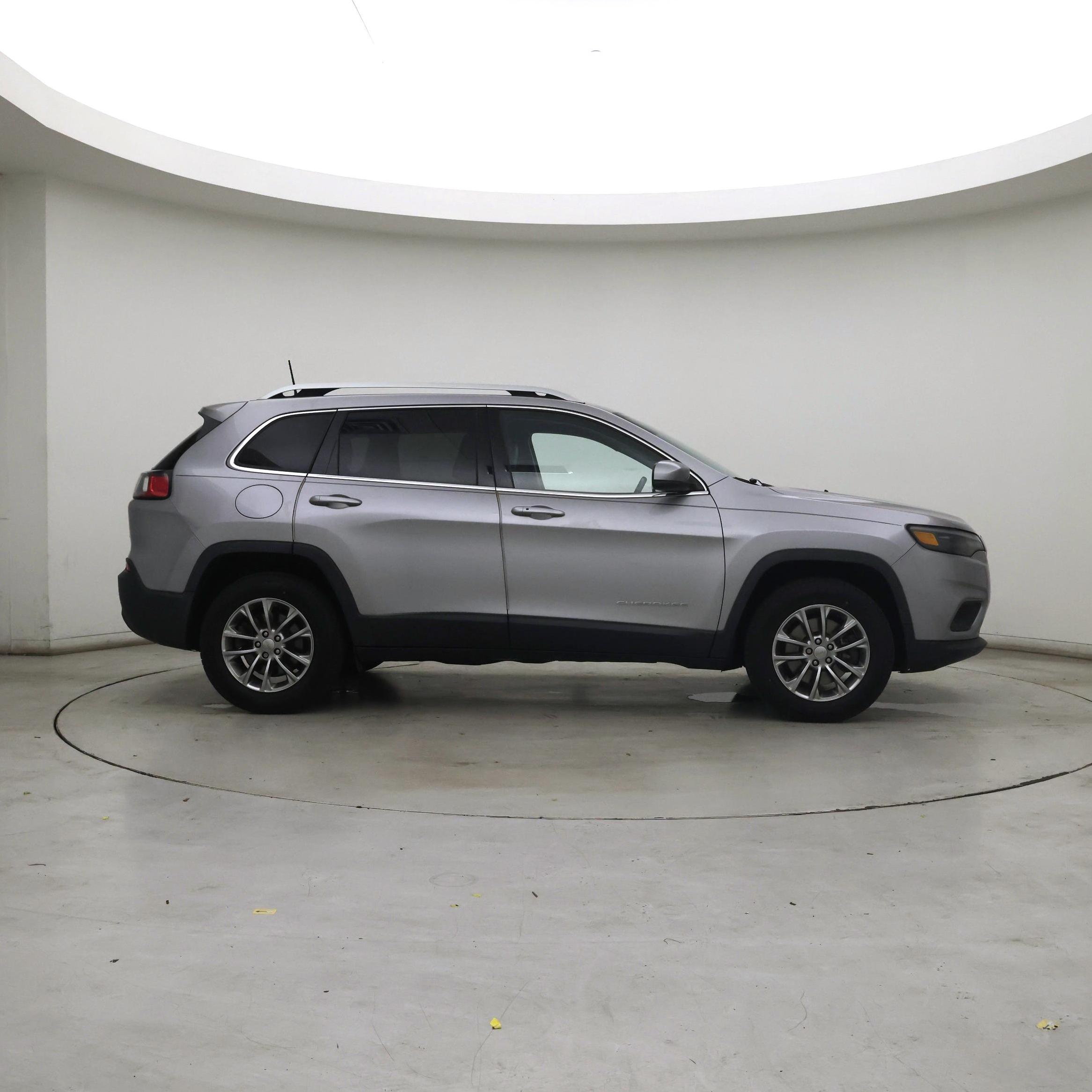 Thumbnail: 2020 Jeep Cherokee - 7